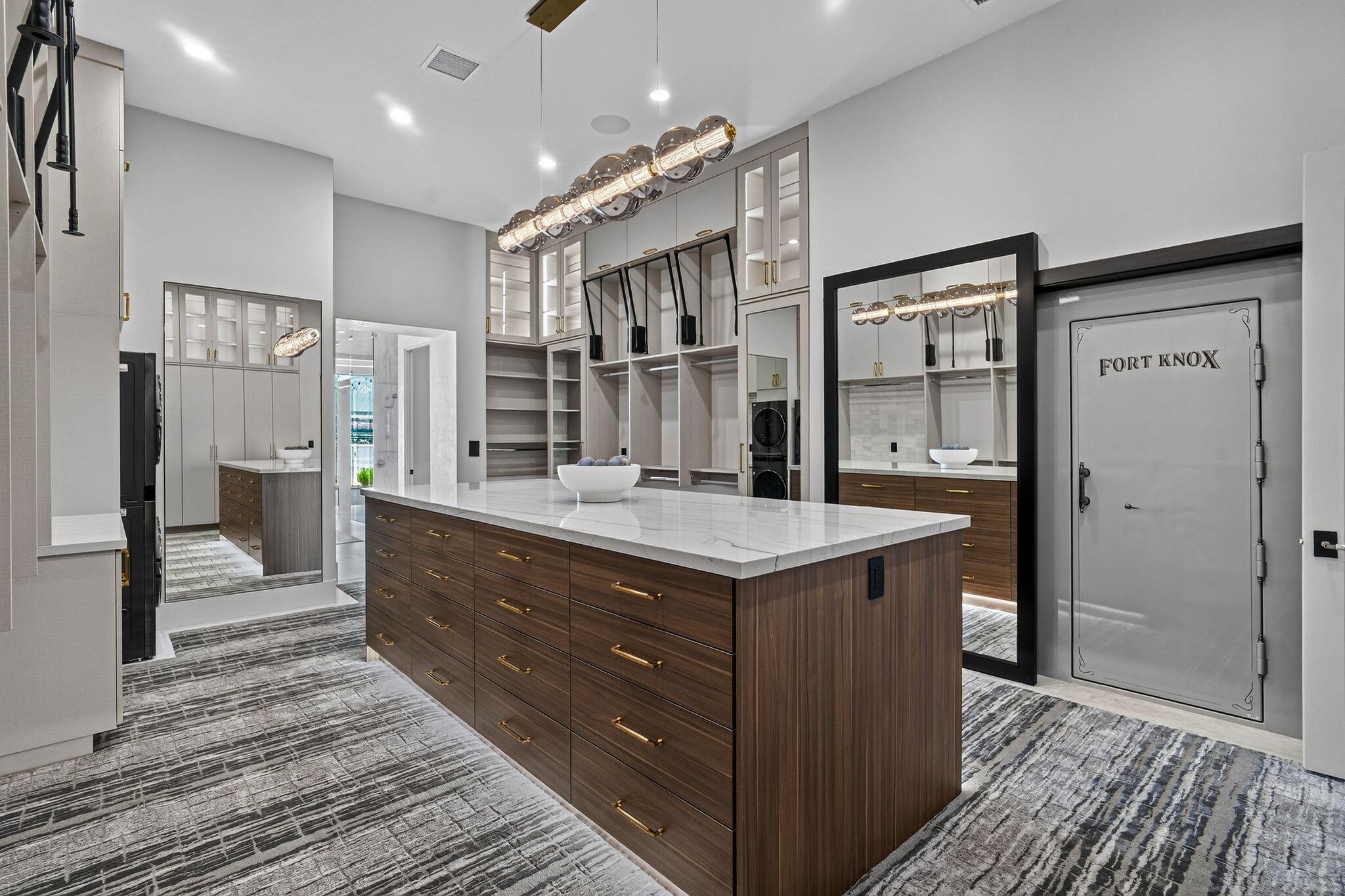 STONE CLIFF - Residential