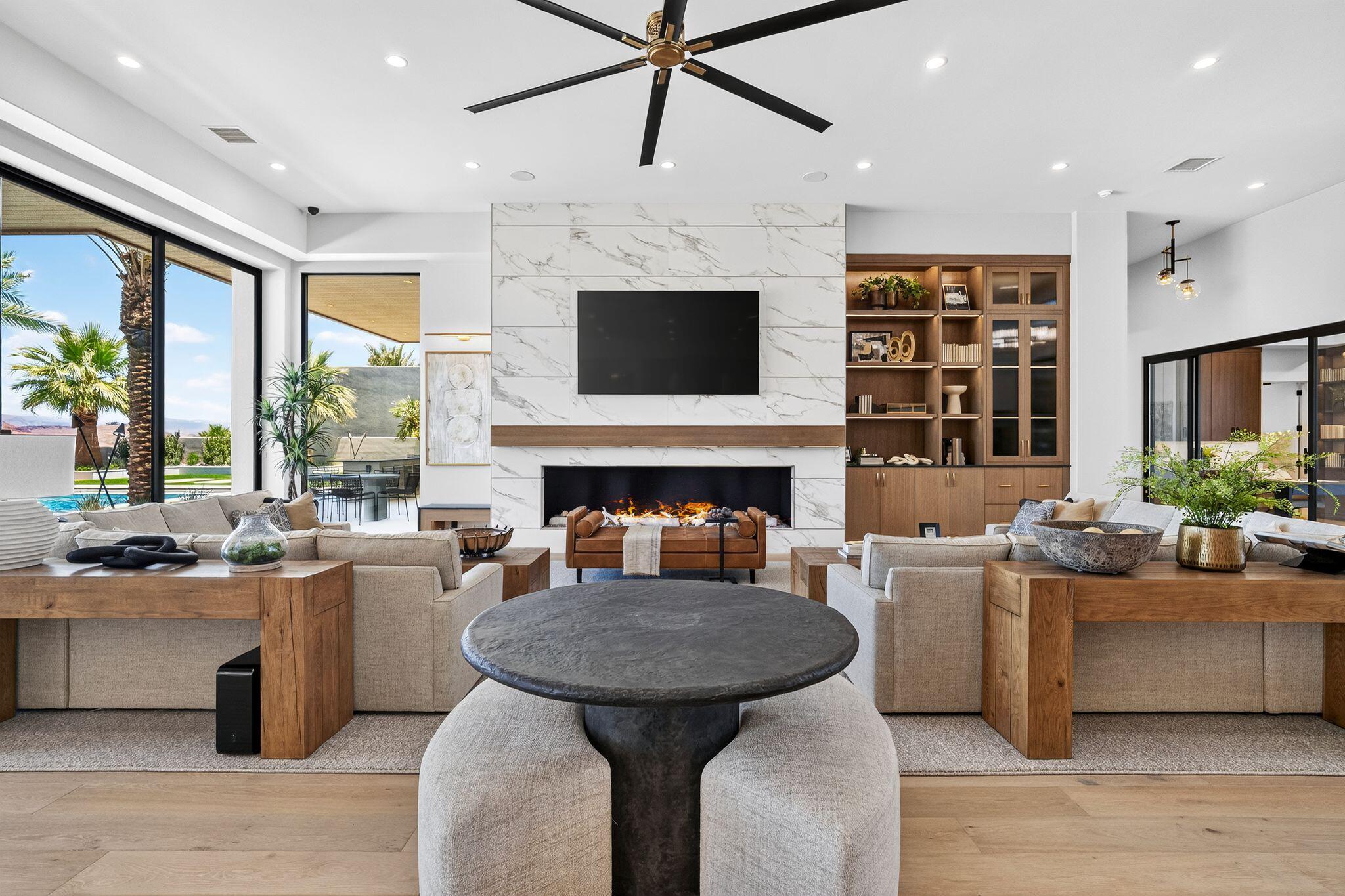 STONE CLIFF - Residential