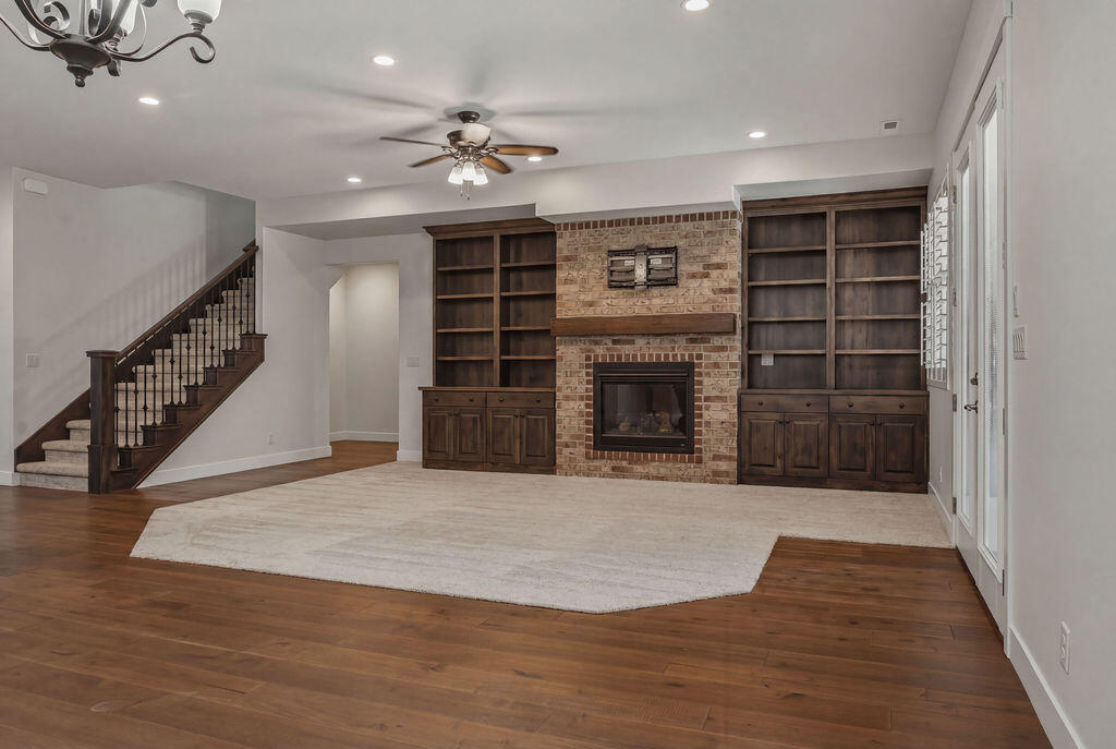 COX LANDING - Residential