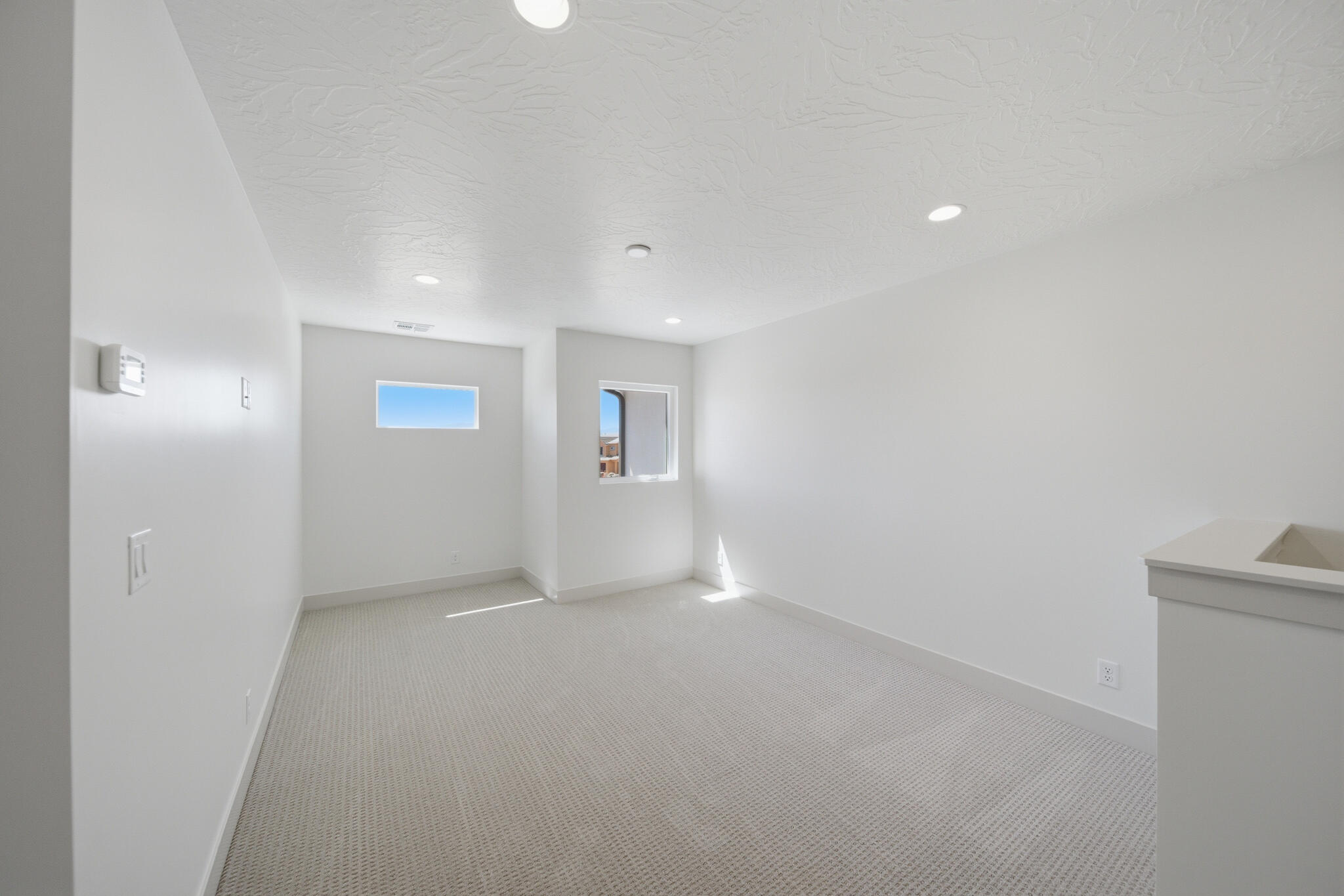 WHITE DOME TOWNHOMES - Residential