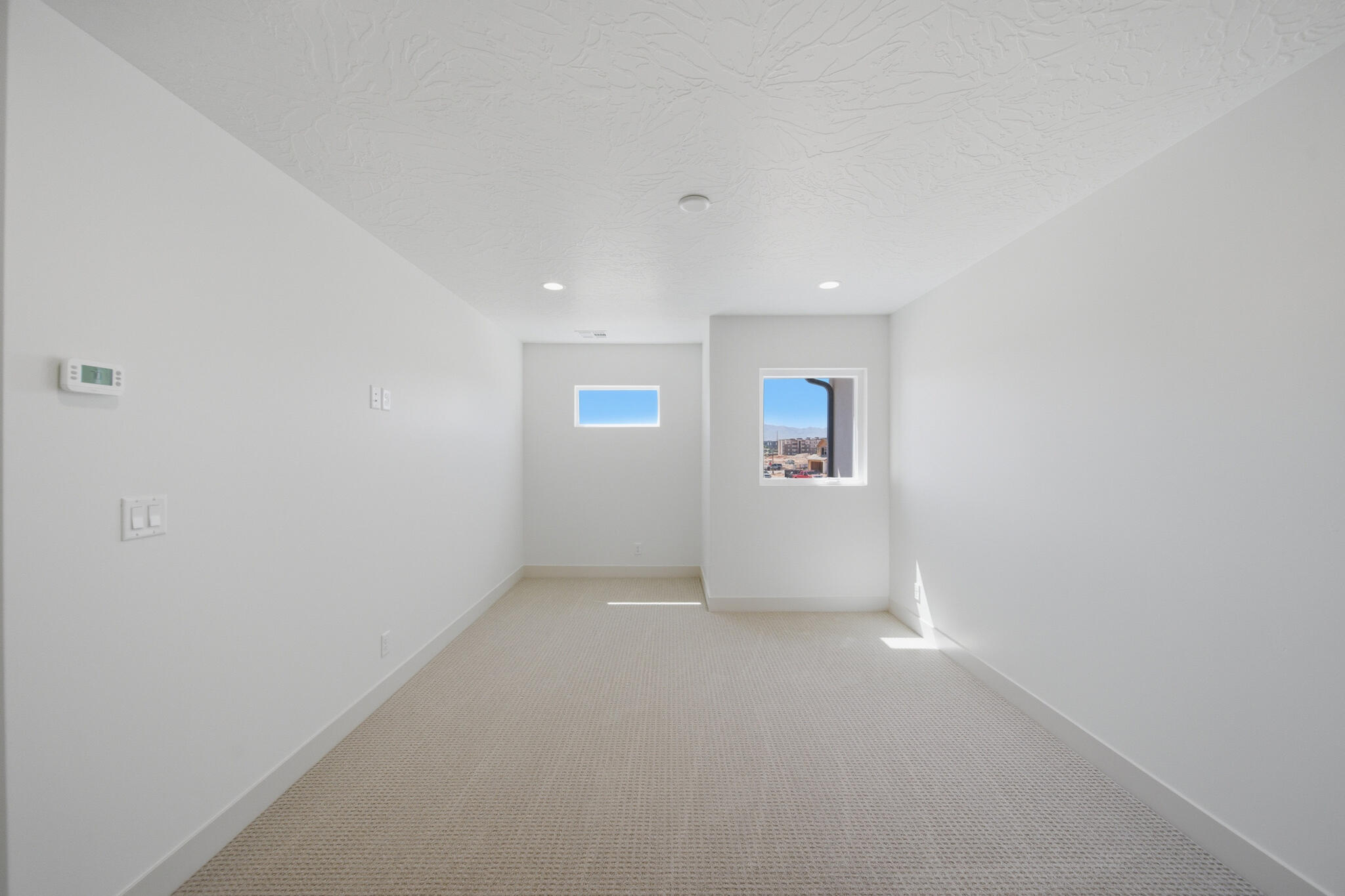 WHITE DOME TOWNHOMES - Residential