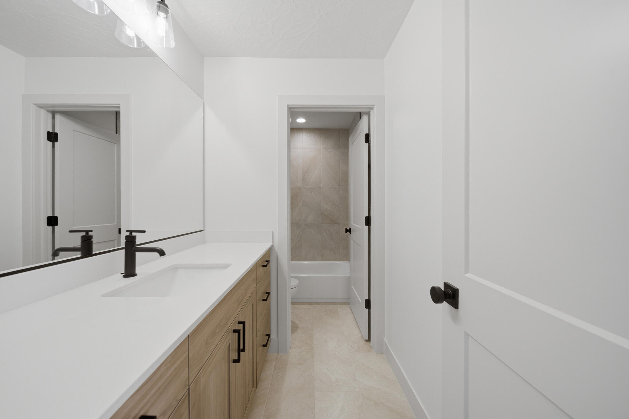 WHITE DOME TOWNHOMES - Residential