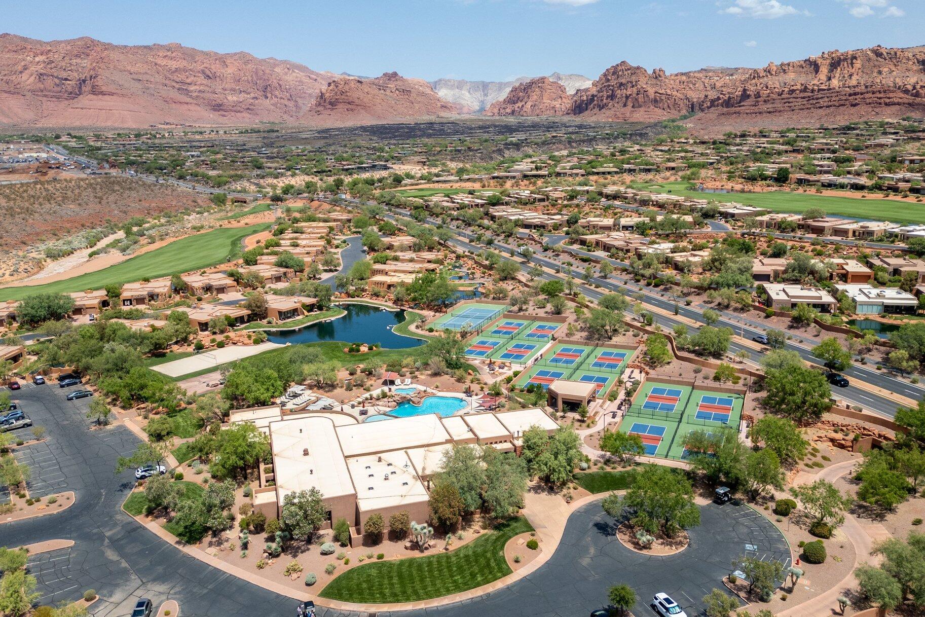 ENTRADA LAVA COVE - Residential