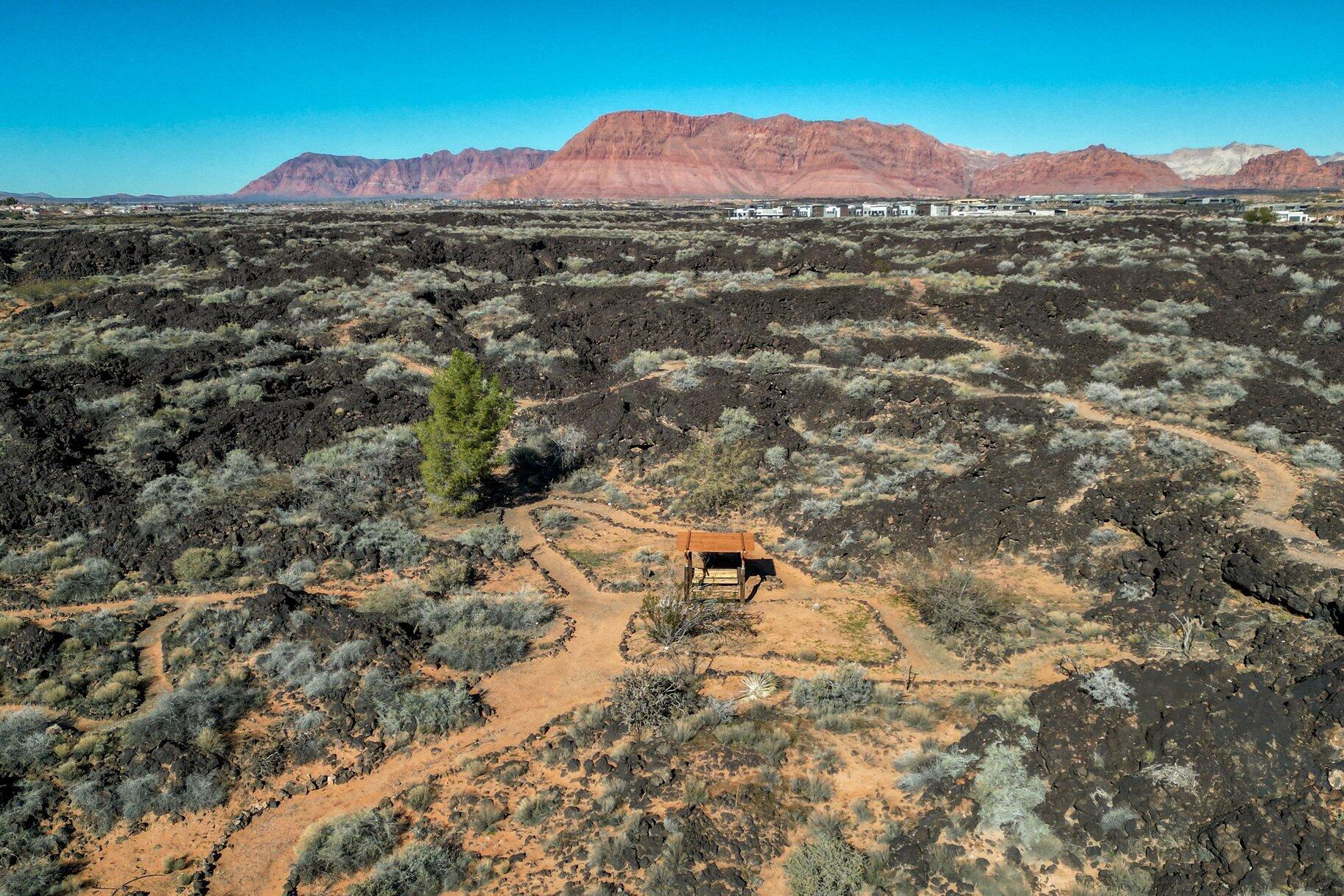 ENTRADA LAVA COVE - Residential