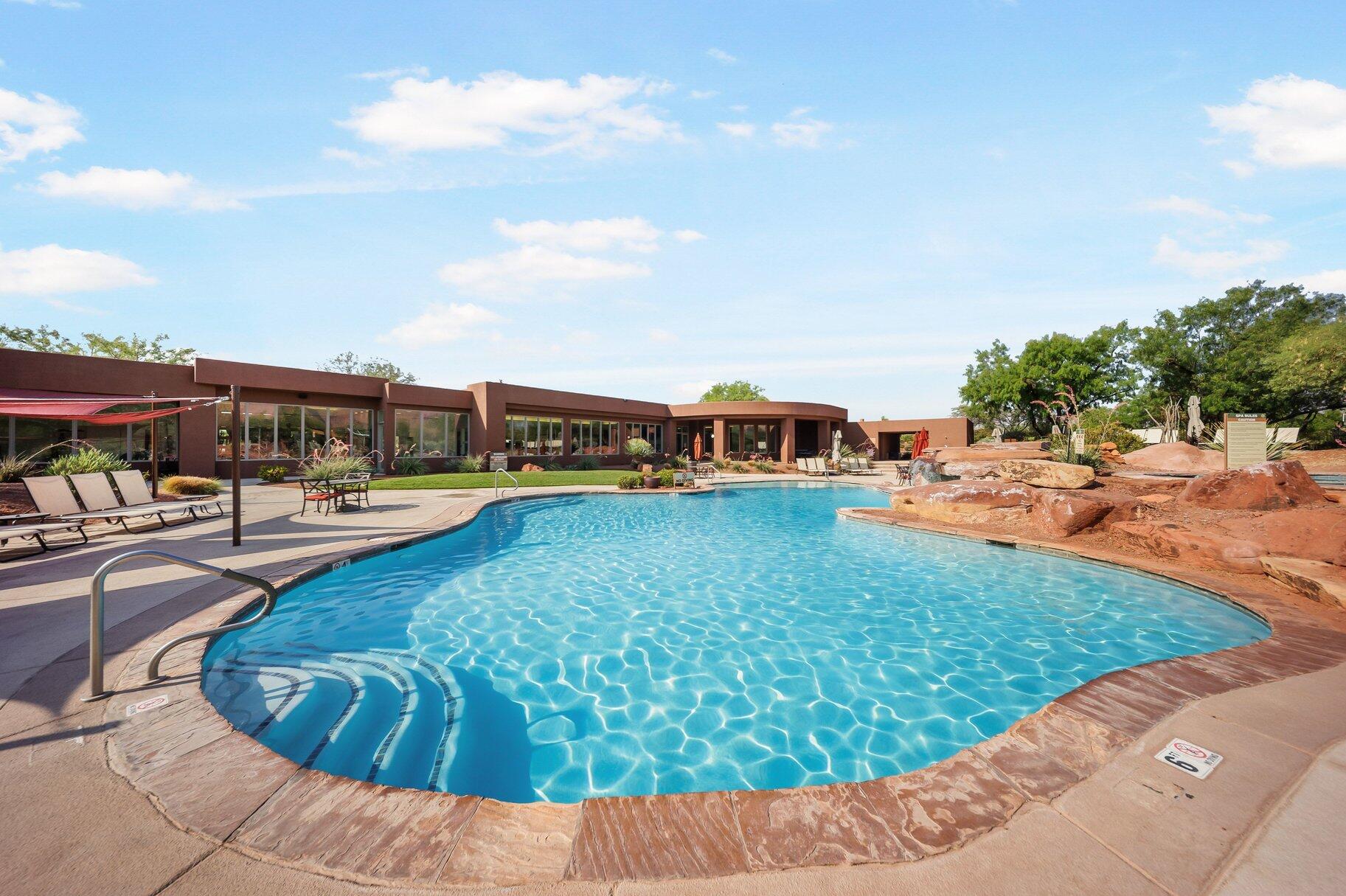 ENTRADA LAVA COVE - Residential
