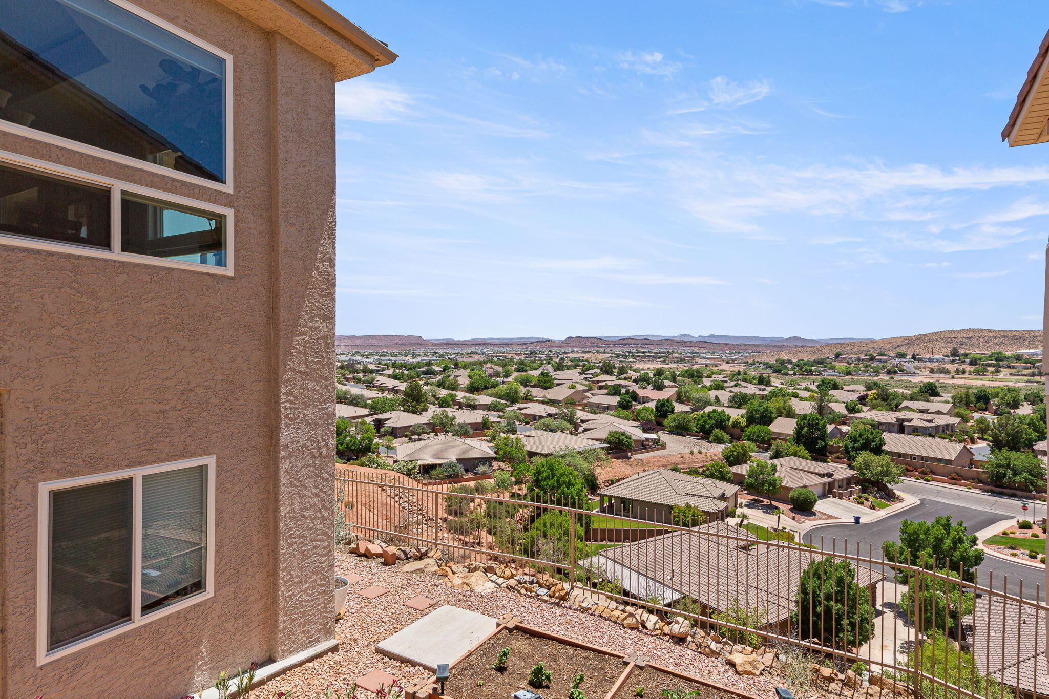 TAMARACK RIDGE ESTATES - Residential