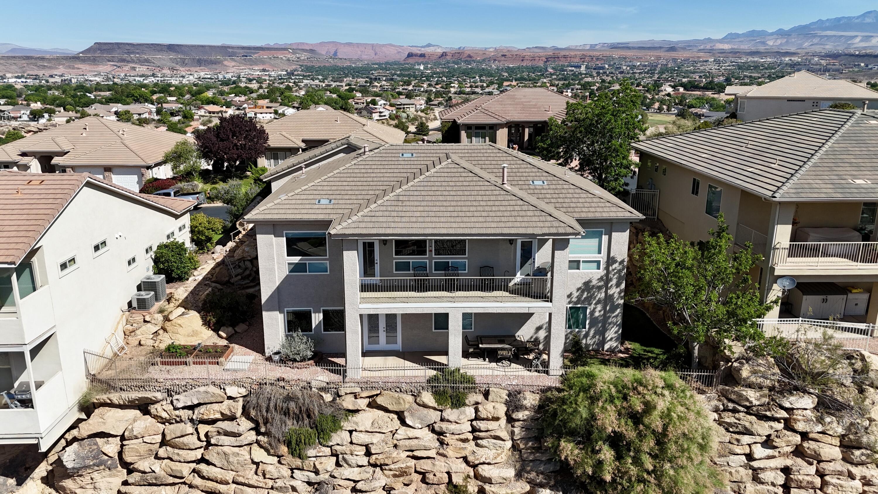 TAMARACK RIDGE ESTATES - Residential