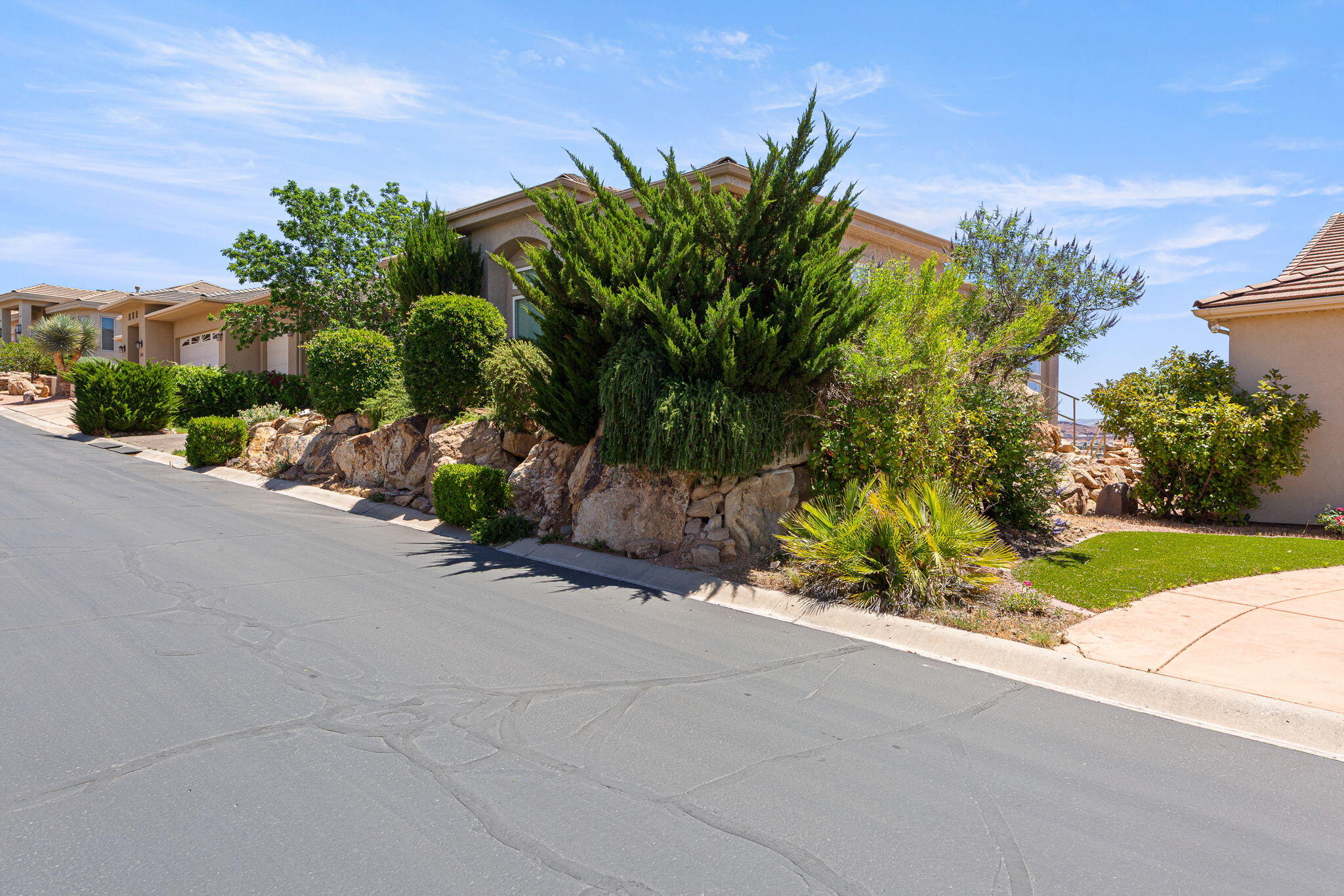 TAMARACK RIDGE ESTATES - Residential