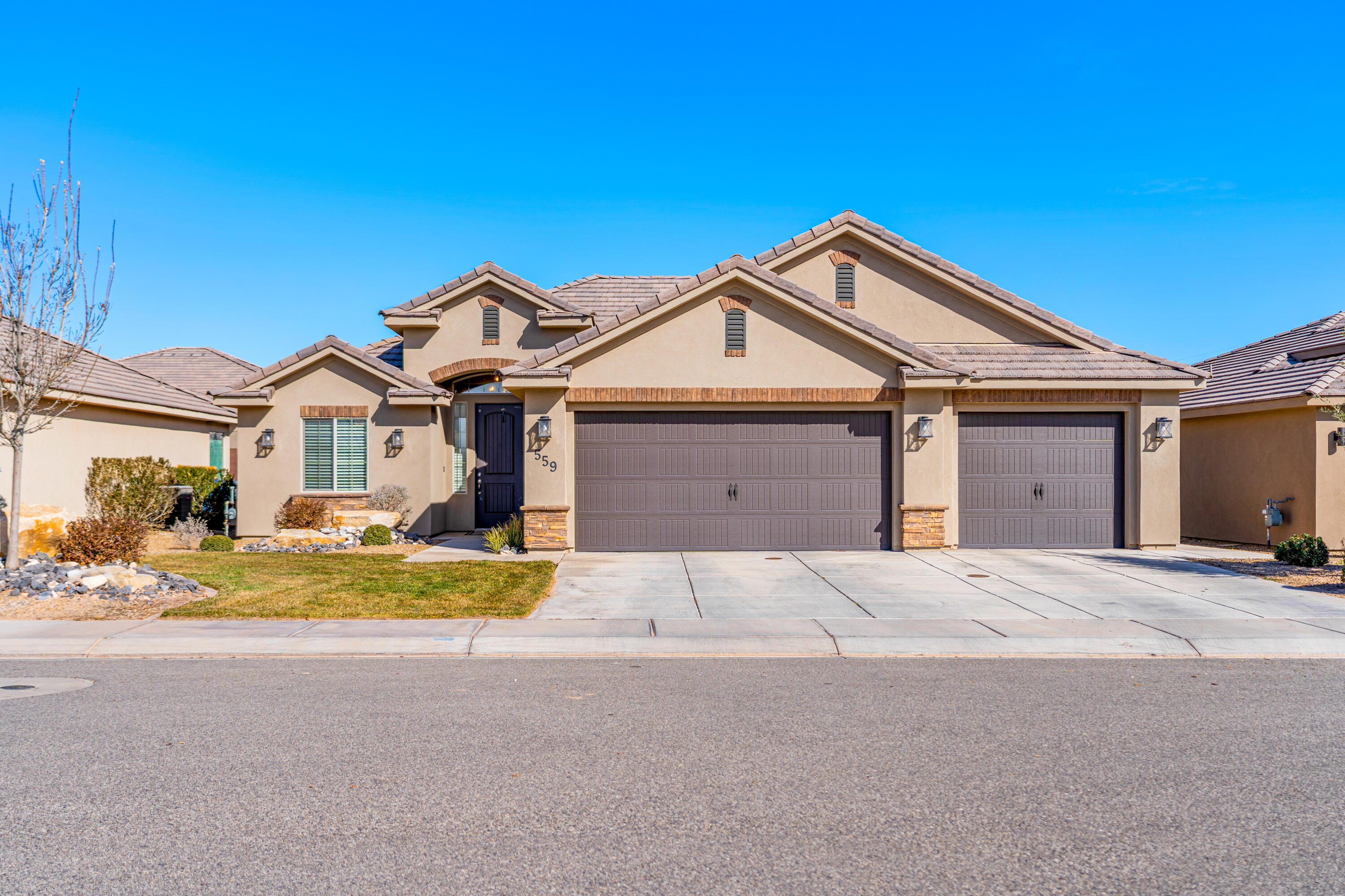 This well designed 3 bedroom 2 bathroom home with an attached 3 car garage blends everyday convenience with endless outdoor fun. Thoughtful layouts, a low maintenance yard, and a nearby park, walking trails, and  make community living easy and enjoyable. With a low HOA, you get the freedom most buyers are looking for. Outdoor enthusiasts will love the lifestyle drive your side by side directly from your home to the sand dunes for instant adventure or unwind with a peaceful evening walk on the trails. Built for comfort, recreation, and convenience, this home keeps you close to shopping, dining, and daily necessities.

Check it out today your next chapter of adventure and comfort awaits. Don't miss this one!