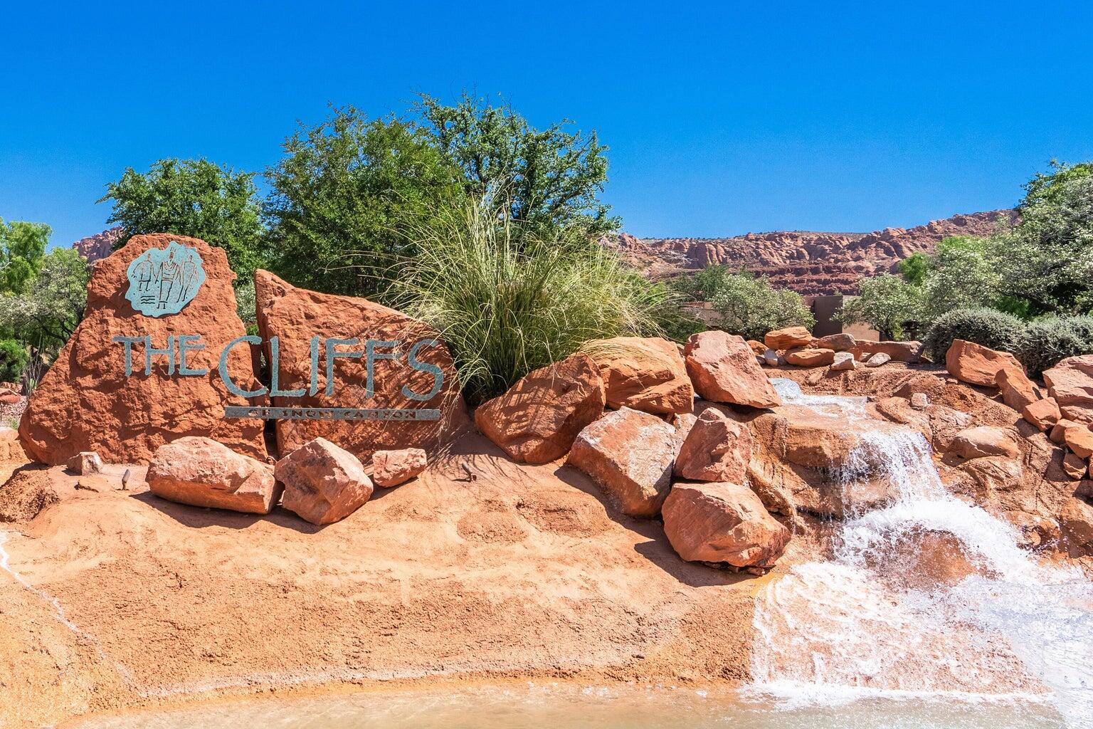 CLIFFS OF SNOW CANYON - Residential