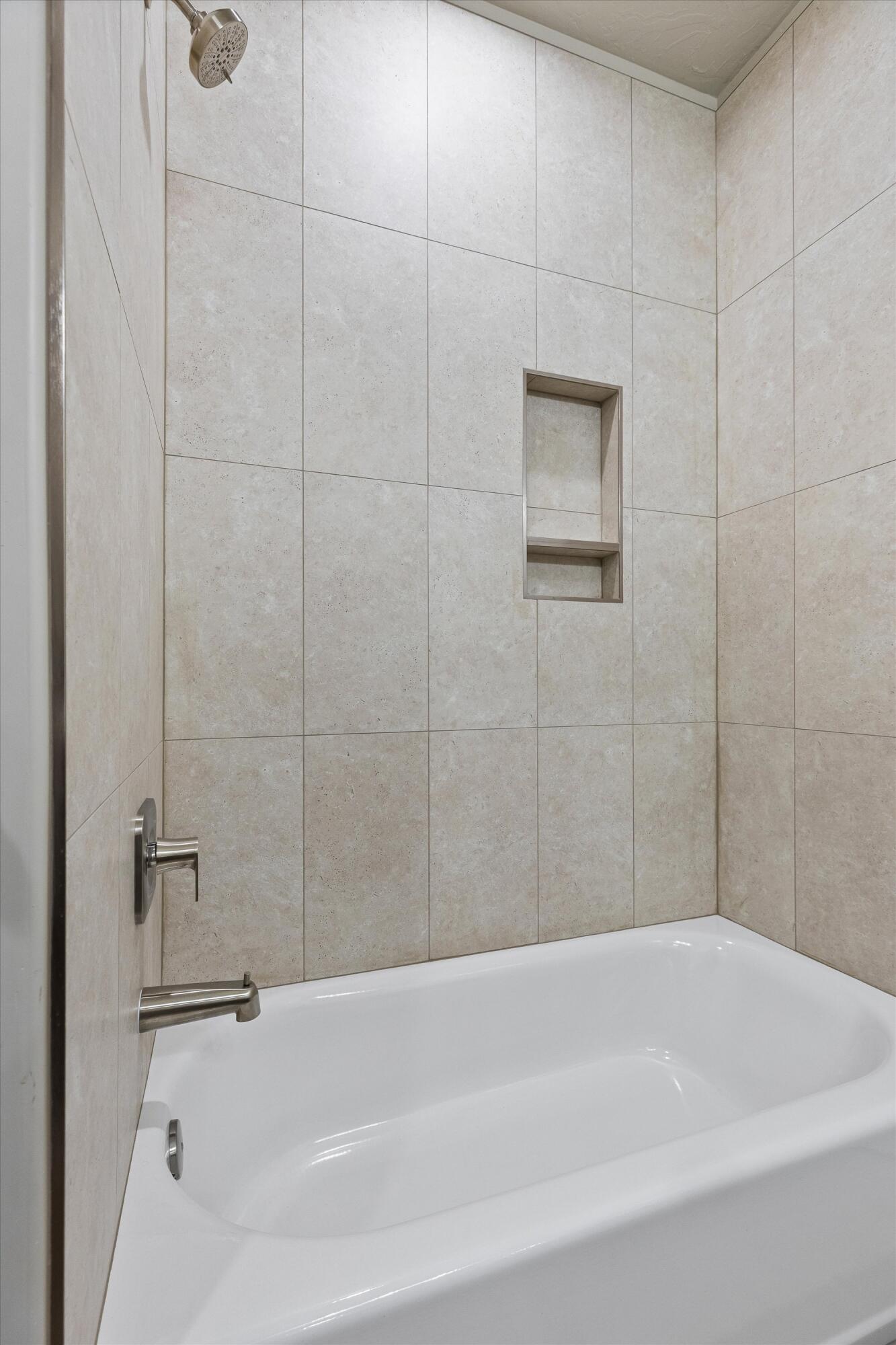 RED SLATE ESTATES - Residential