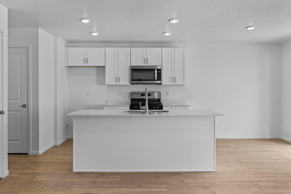 LAVENDER CANYON AT LONG VALLEY - Residential