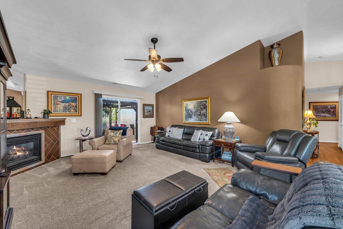 CANYON TERRACE ESTATES - Residential