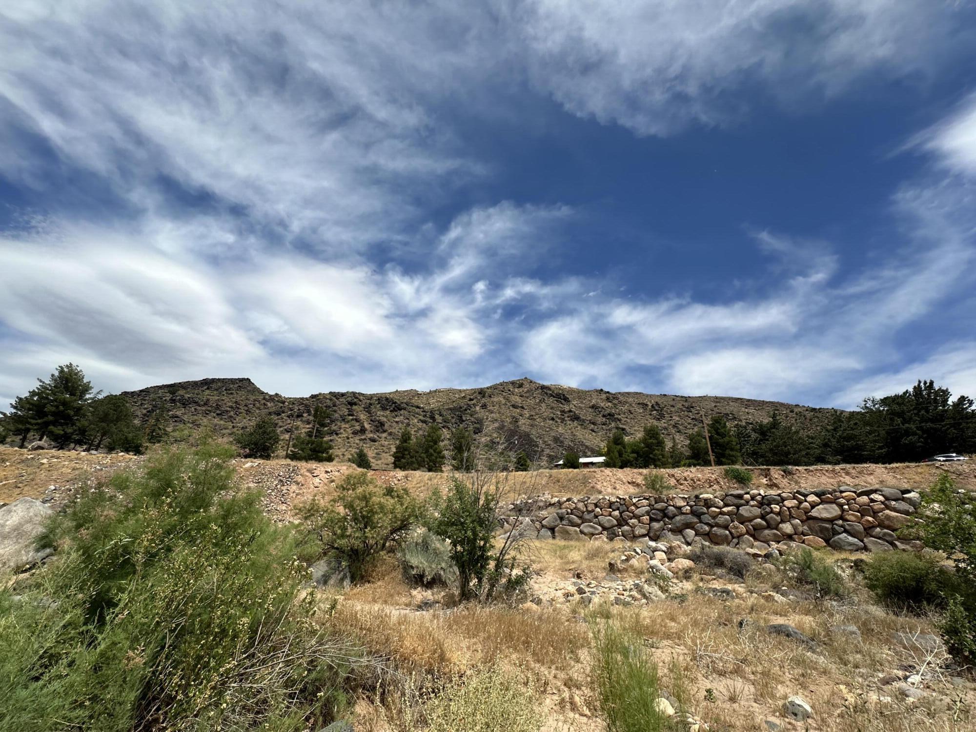 TOQUERVILLE TOWNSITE - Land
