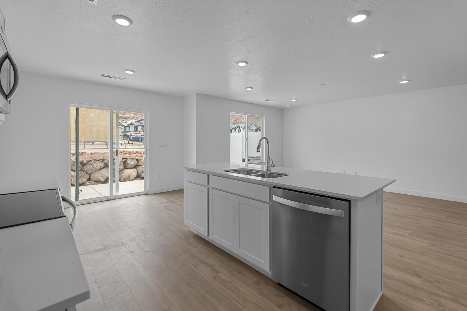 LAVENDER CANYON AT LONG VALLEY - Residential