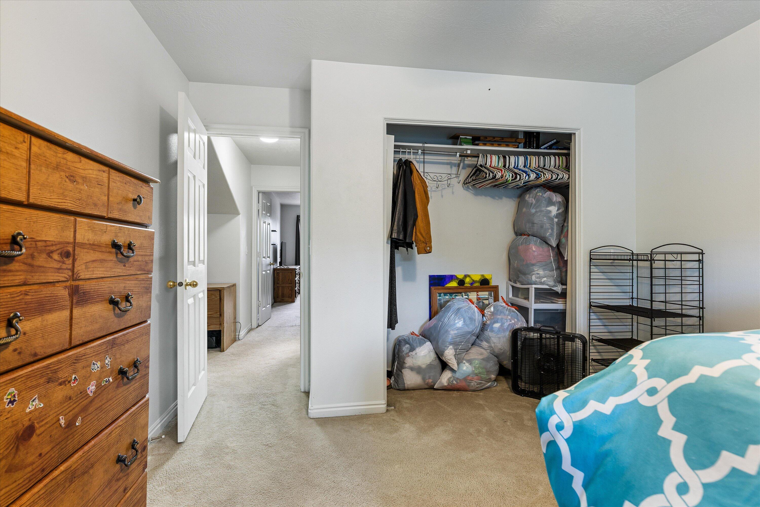 PECAN MEADOWS - Residential