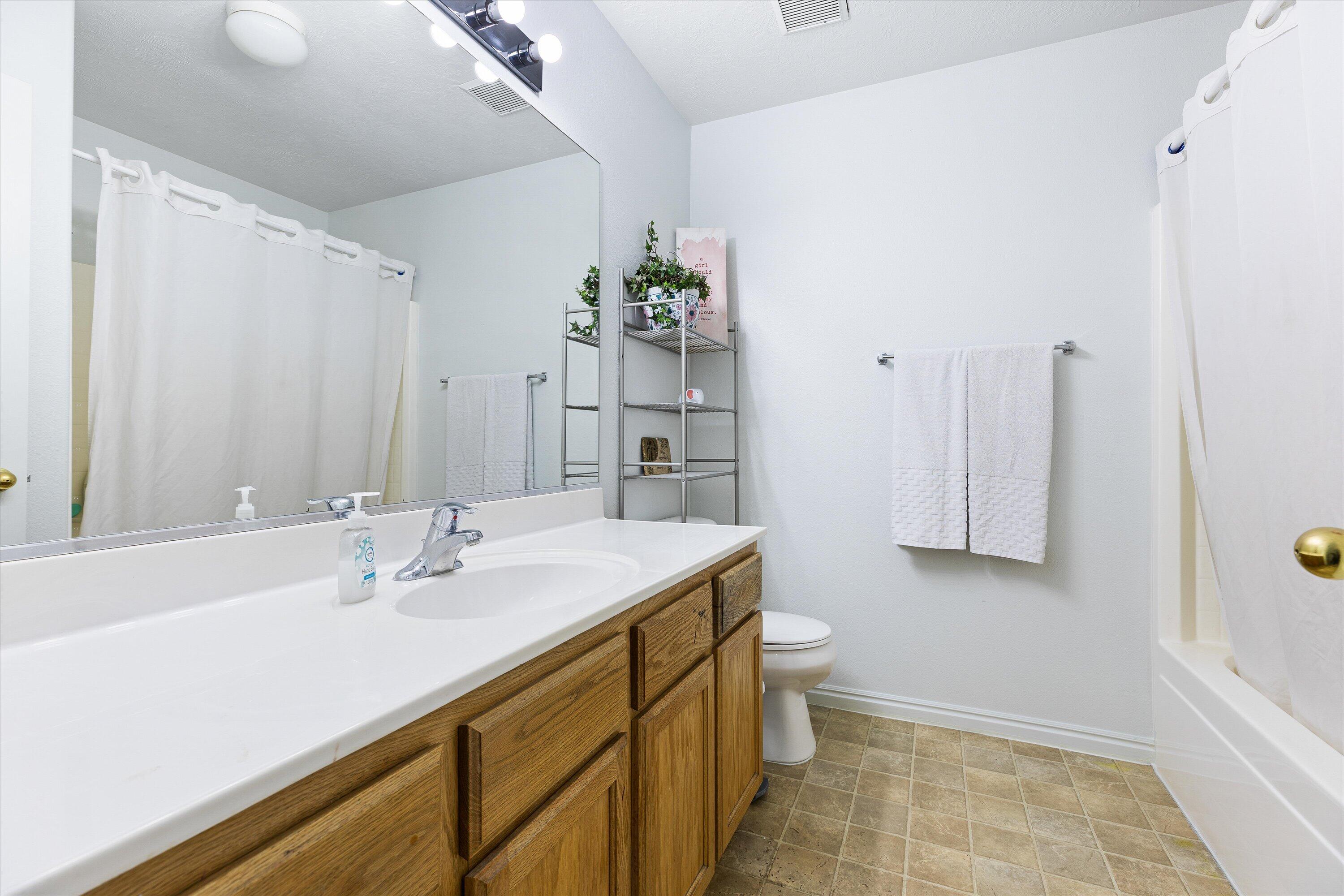PECAN MEADOWS - Residential