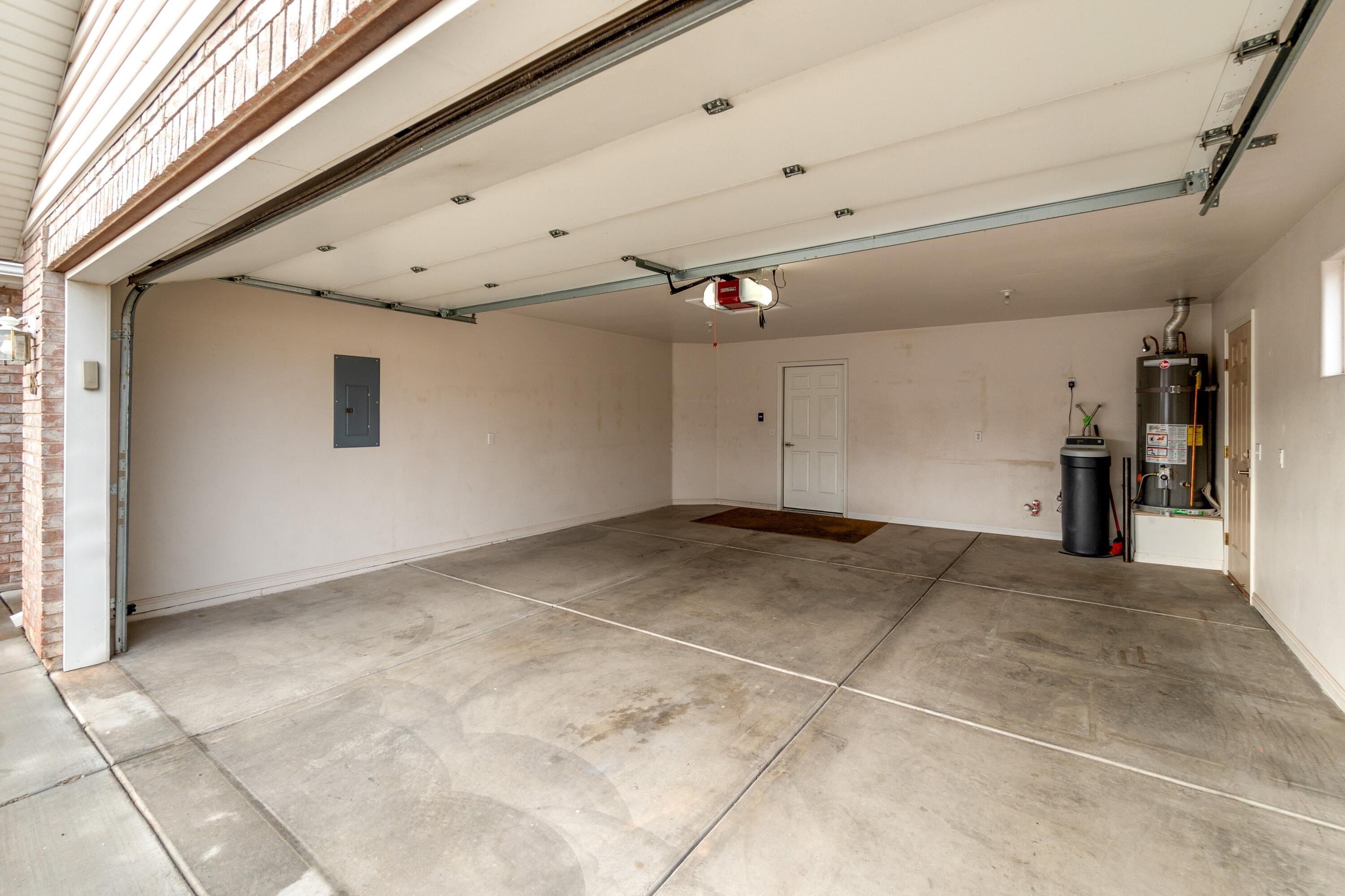 SOUTH FIELD ESTATES - Residential