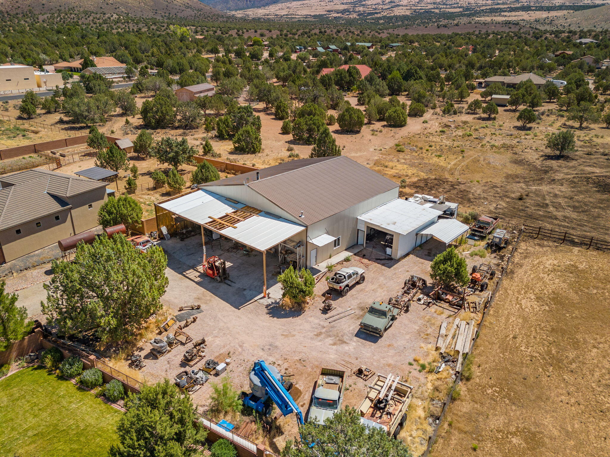 CANYON TRAILS AT DAMMERON VALLEY - Residential