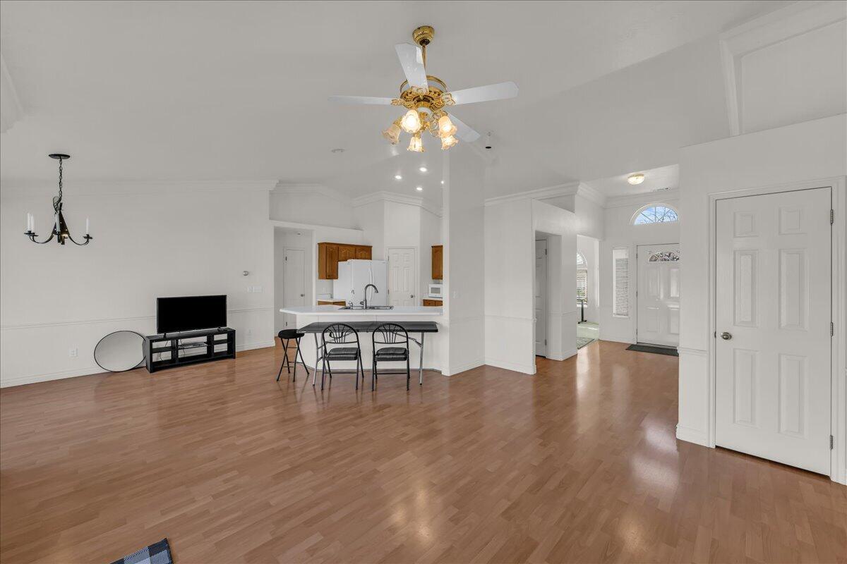 MEADOW CREEK ESTATES - Residential