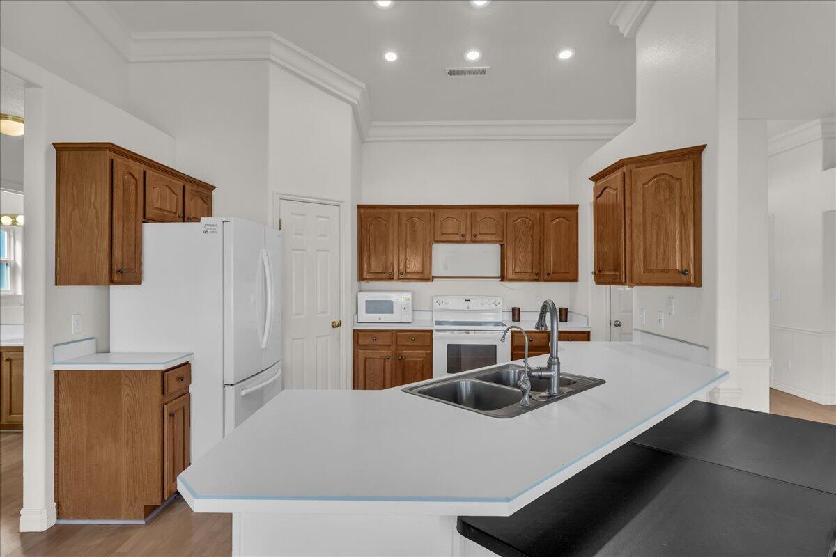 MEADOW CREEK ESTATES - Residential