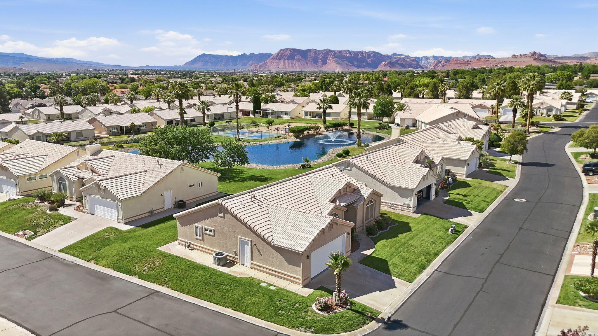 WEST SPRINGS TOWNHOMES - Residential