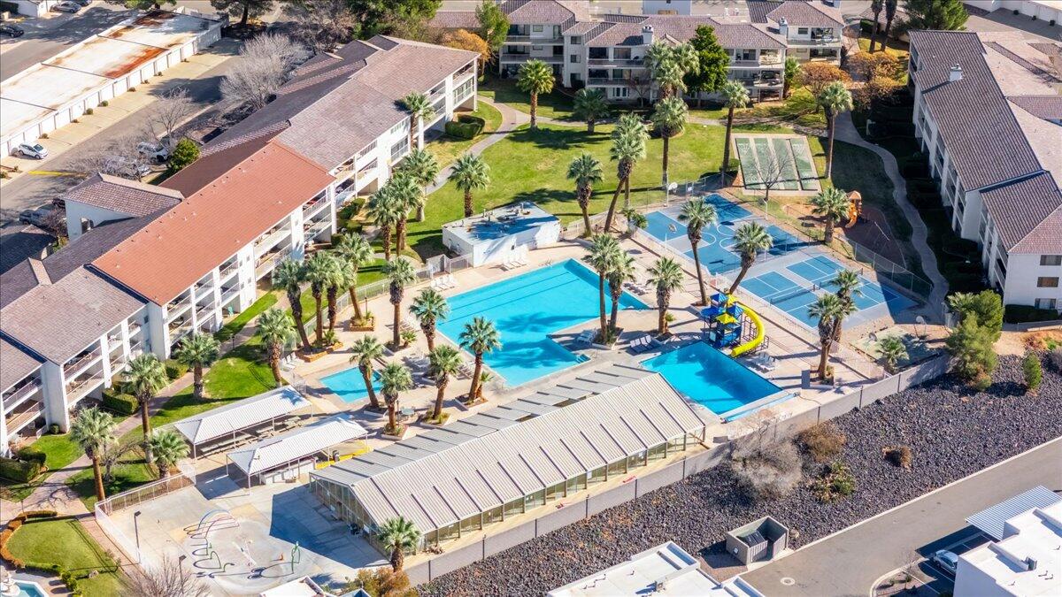 LAS PALMAS RESORT CONDOS - Residential