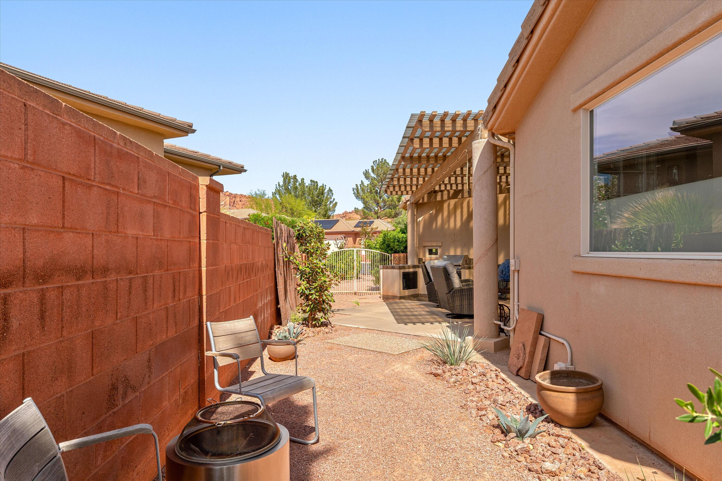 COPPER CANYON - Residential