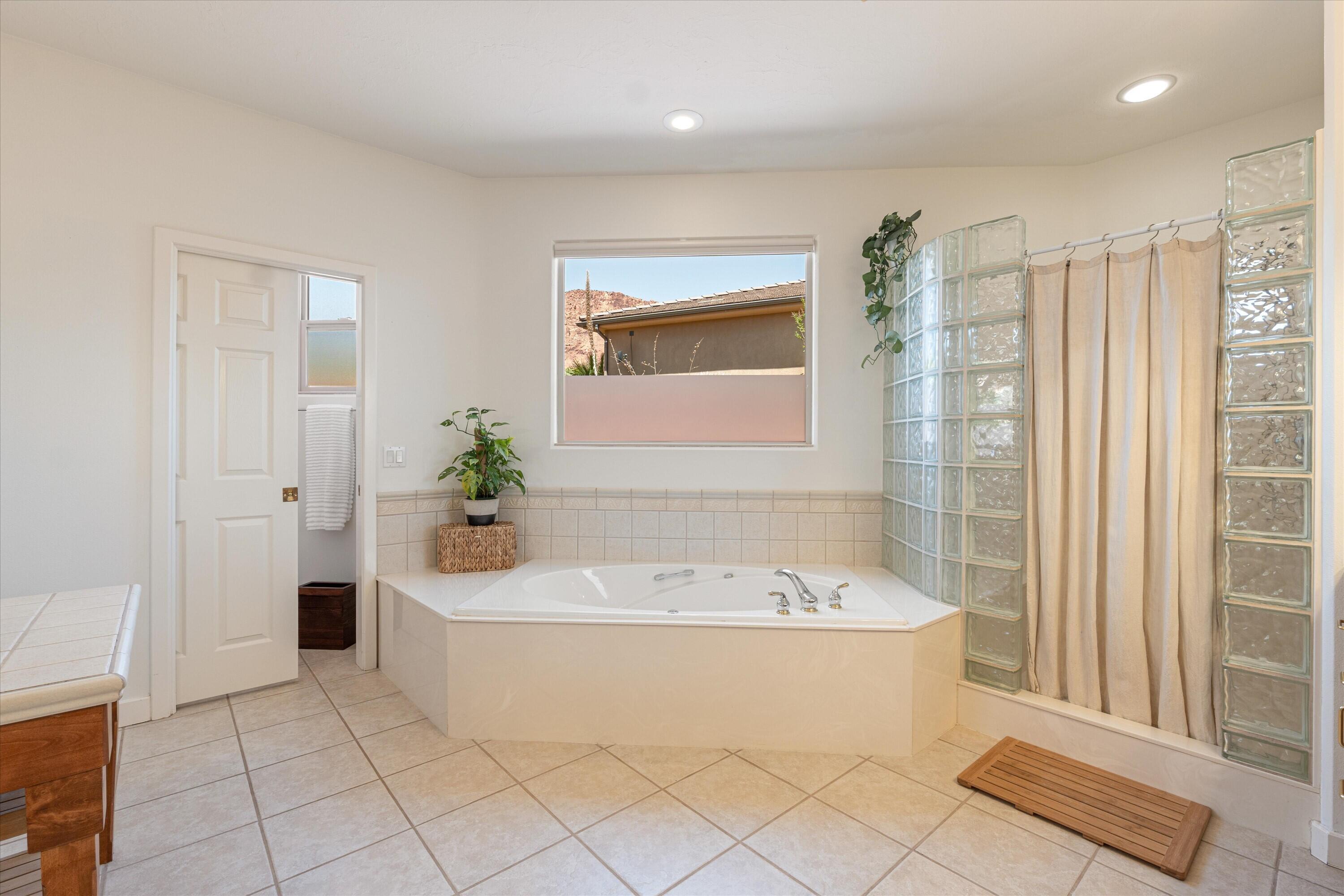 COPPER CANYON - Residential