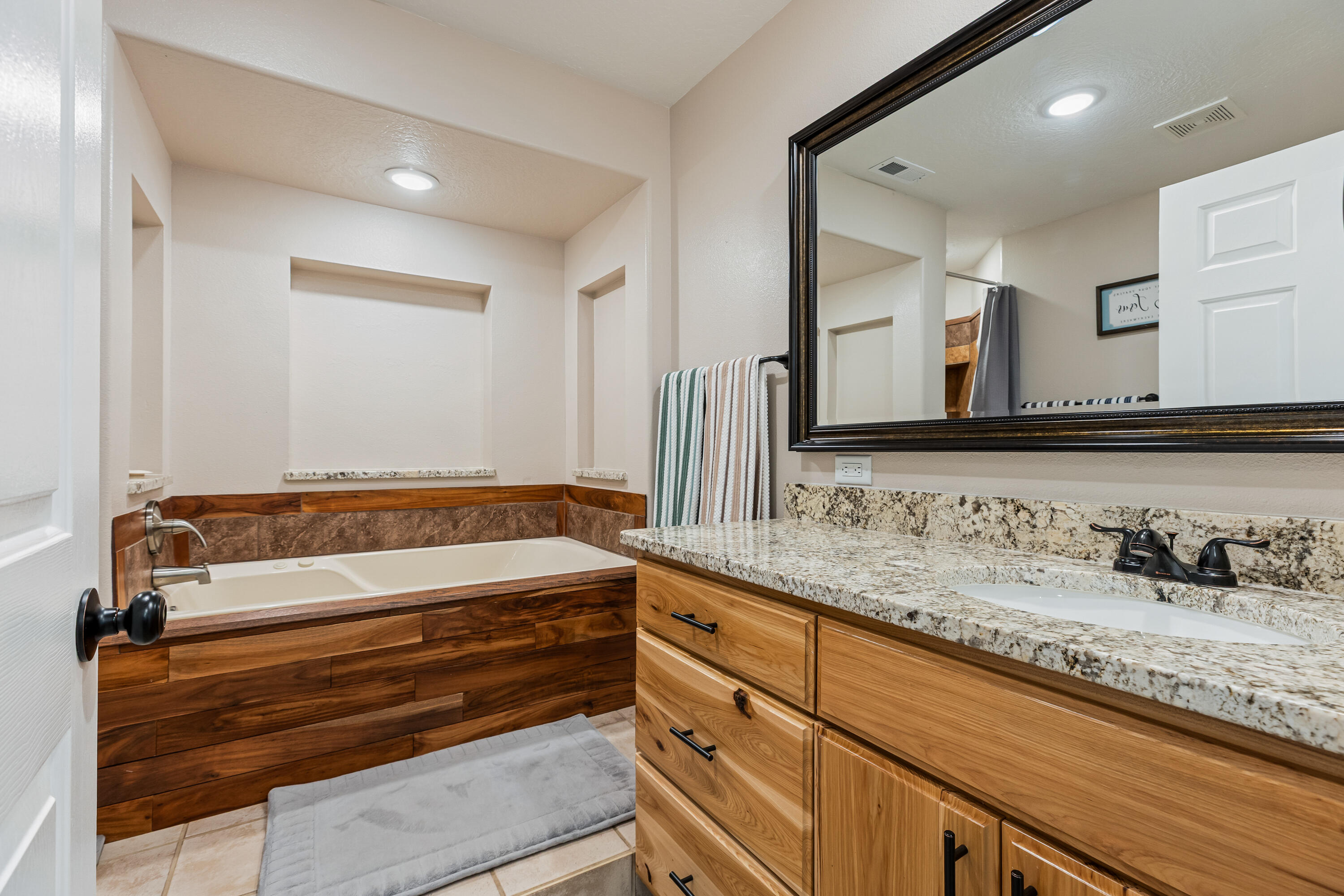 ENTERPRISE TOWNSITE - Residential