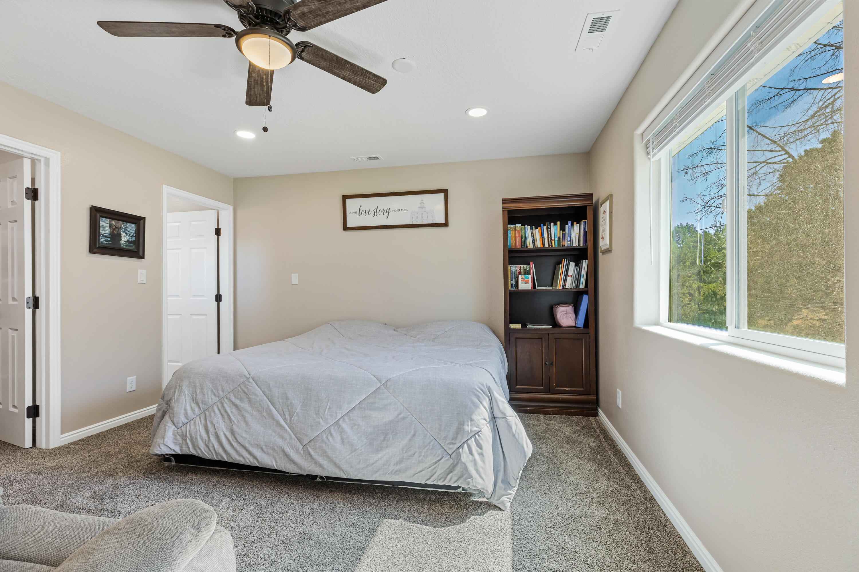 ENTERPRISE TOWNSITE - Residential