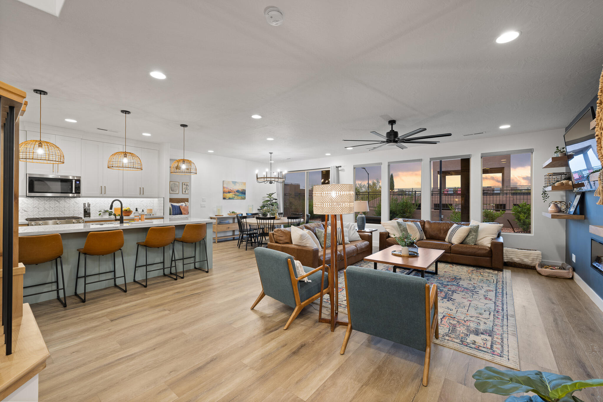 10 DIAGONAL CONDOS - Residential