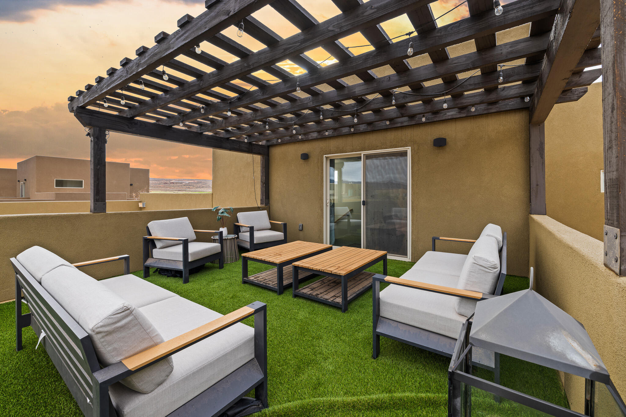 10 DIAGONAL CONDOS - Residential