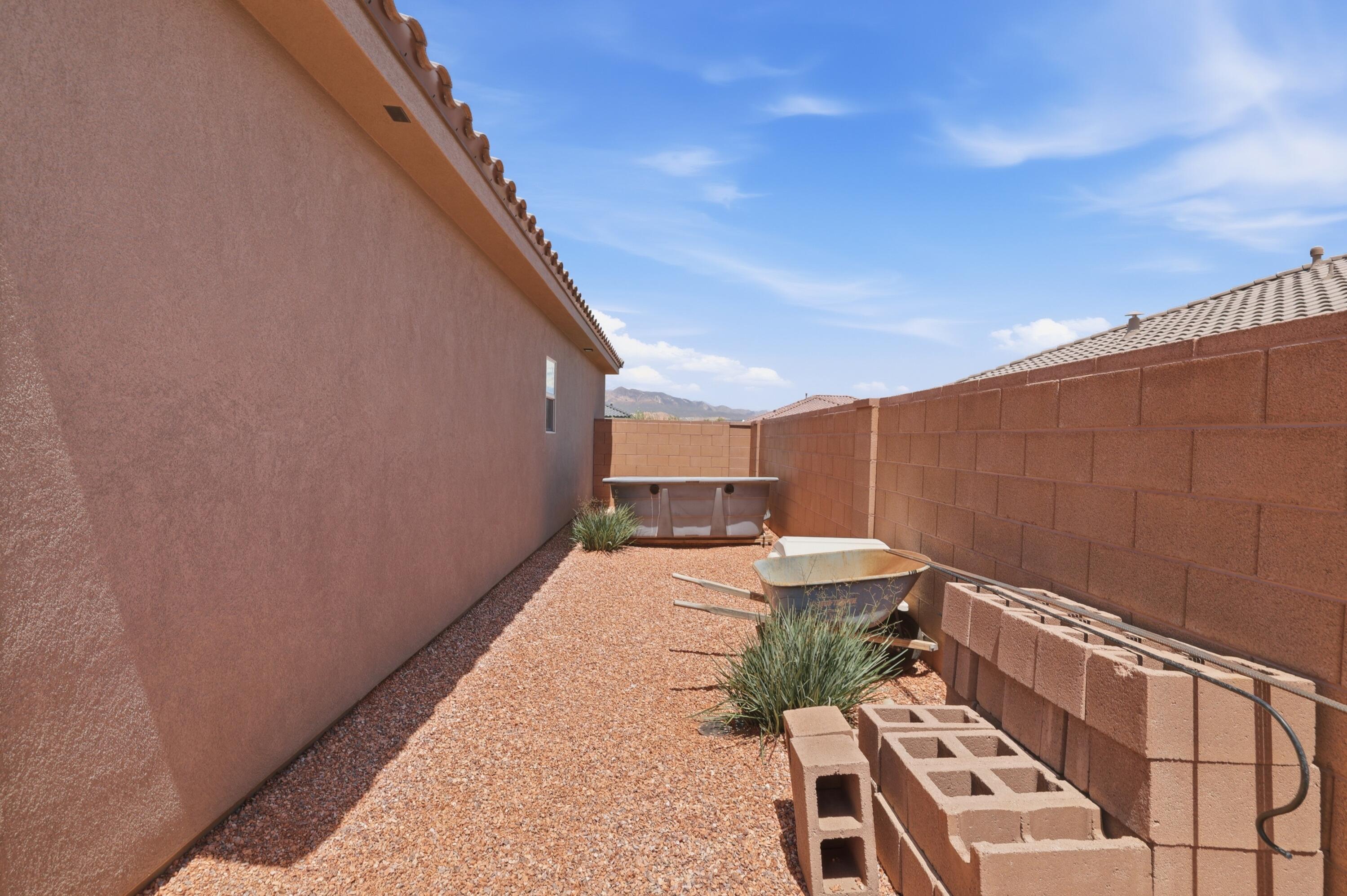 SEDERO AT DESERT SANDS - Residential