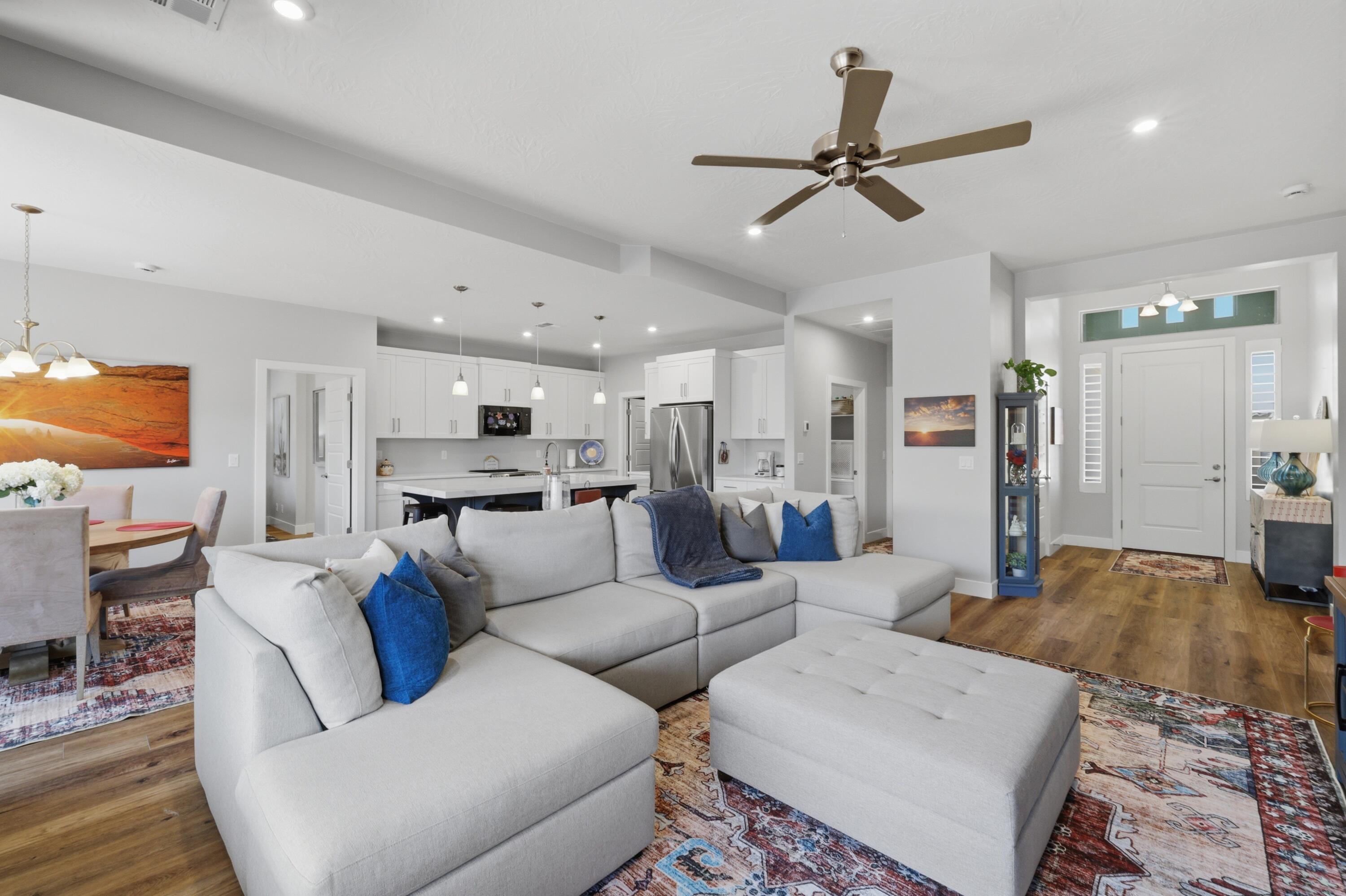 SEDERO AT DESERT SANDS - Residential