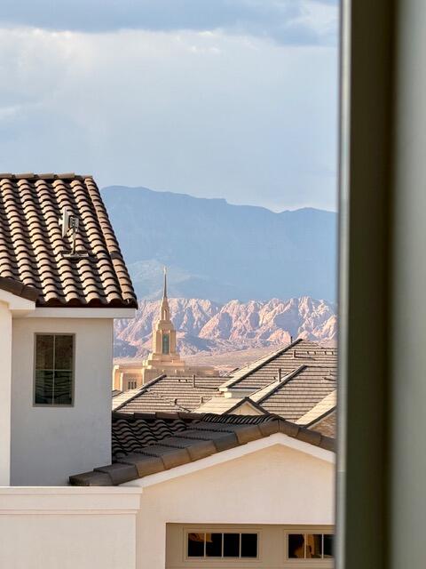 CRIMSON VISTAS - Residential