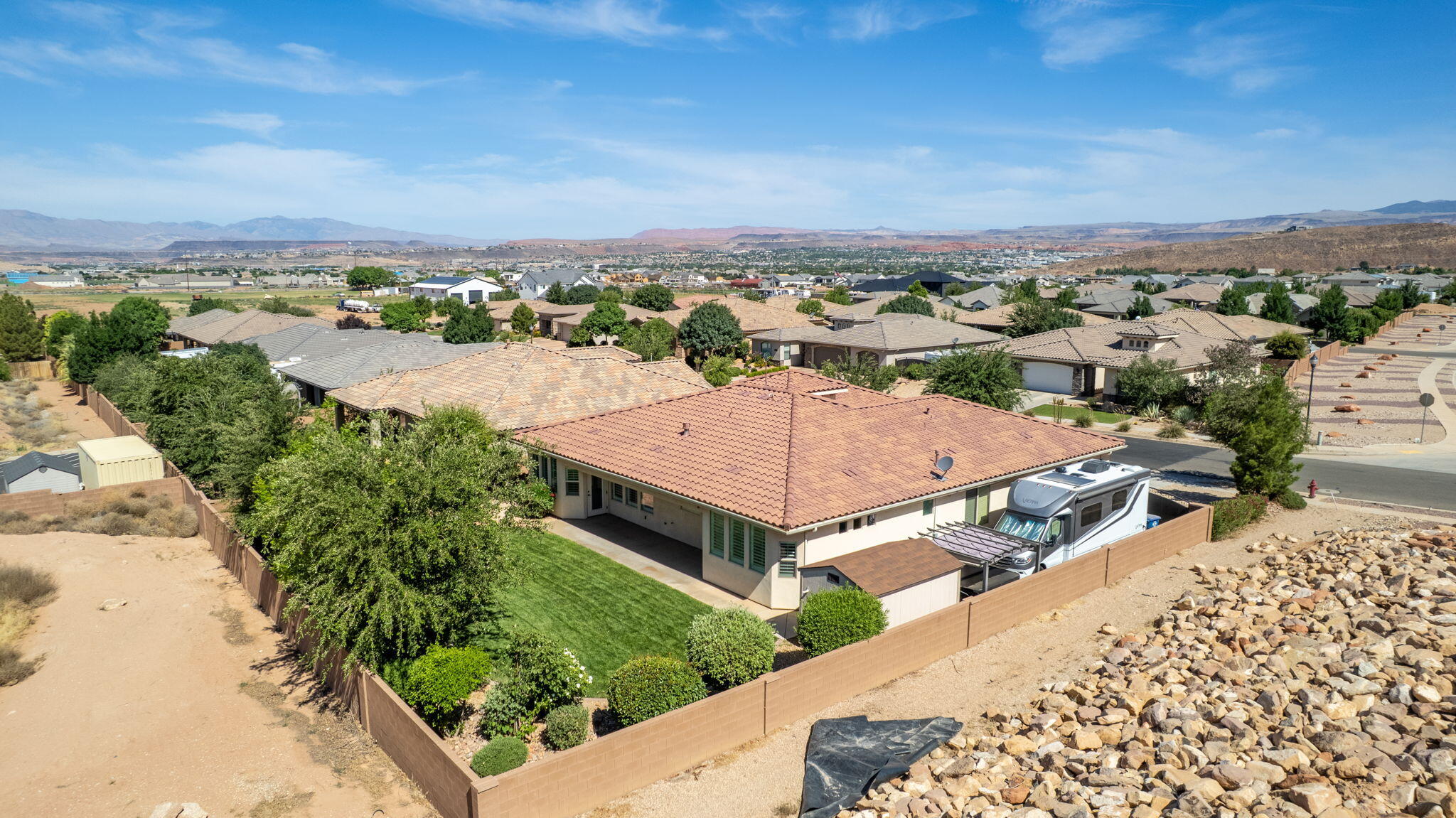 ROADRUNNER RIDGE - Residential