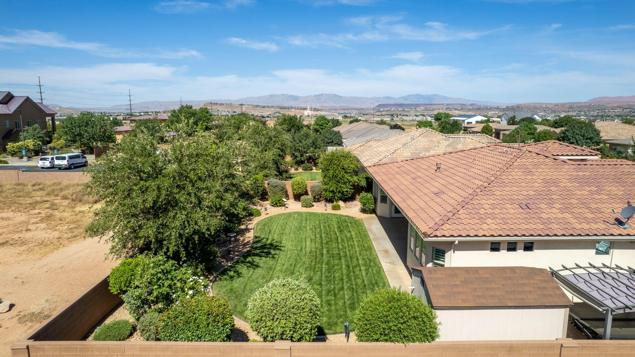 ROADRUNNER RIDGE - Residential