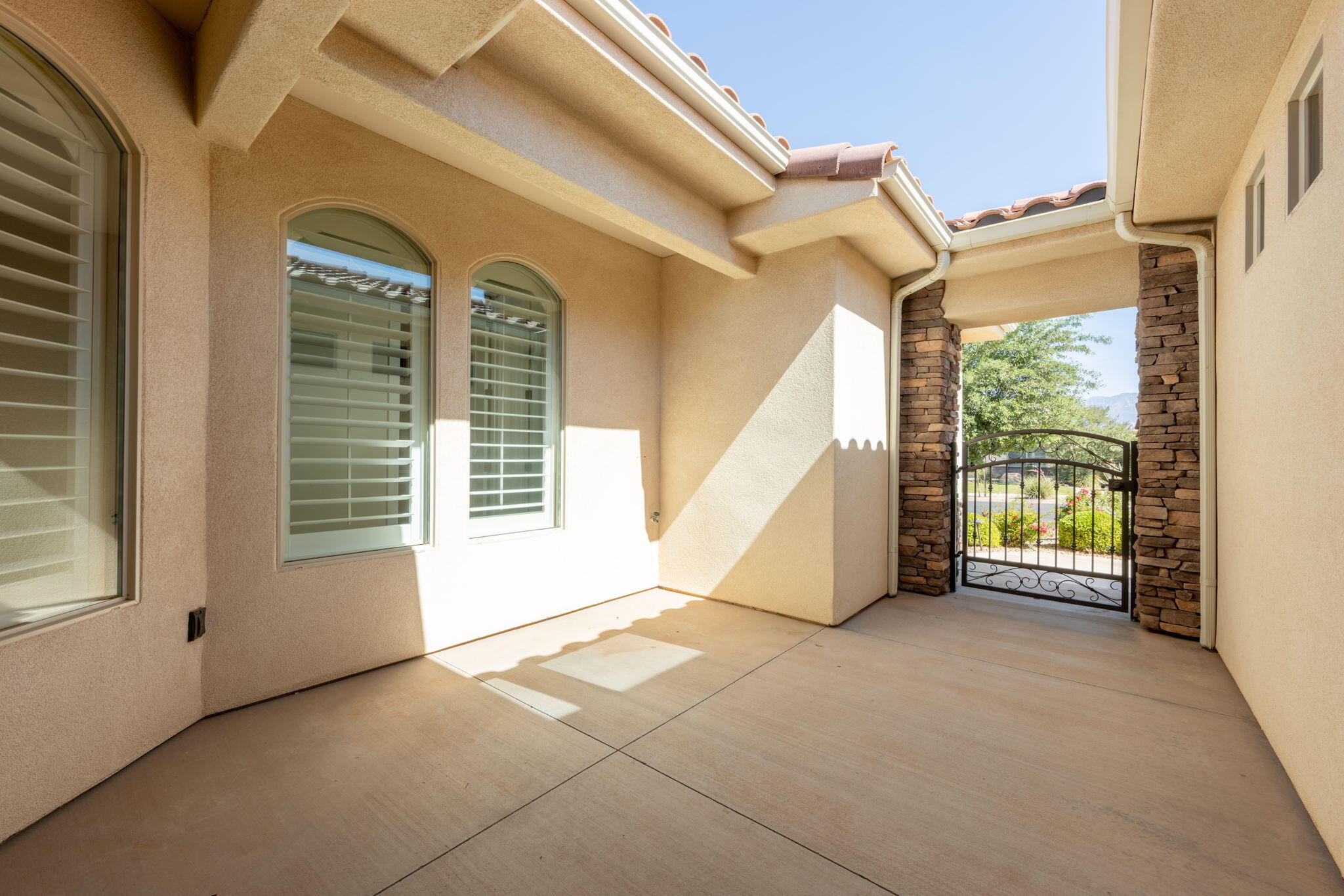 ROADRUNNER RIDGE - Residential