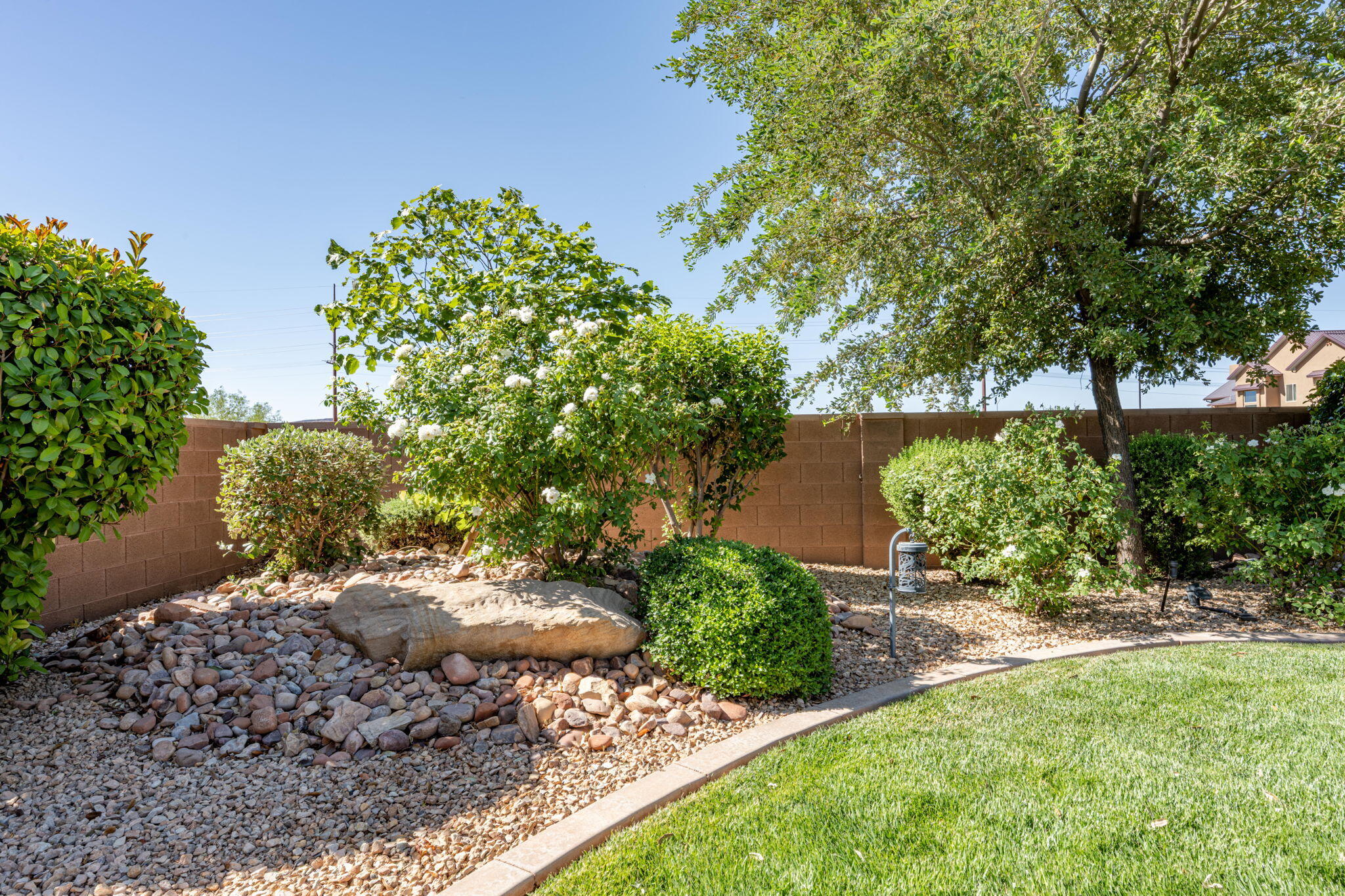 ROADRUNNER RIDGE - Residential