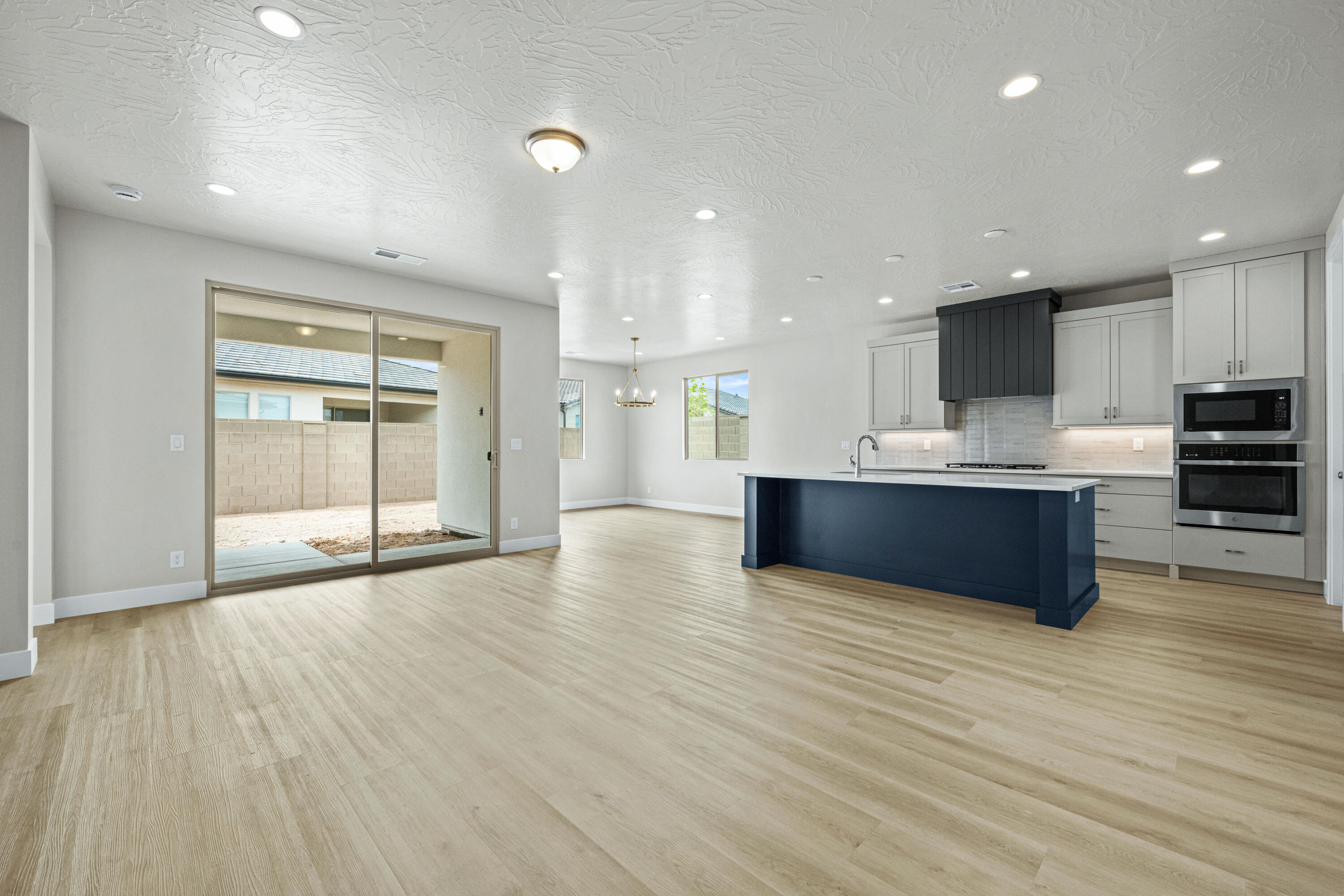SOLIS AT CORAL CANYON - Residential