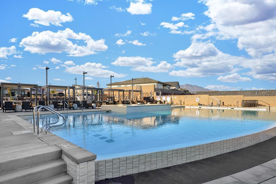 SOLIS AT CORAL CANYON - Residential
