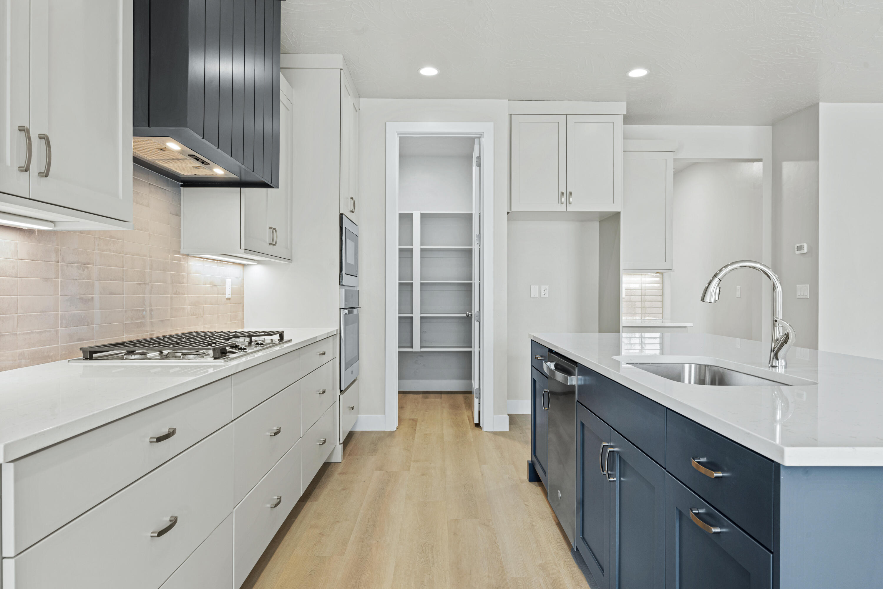SOLIS AT CORAL CANYON - Residential