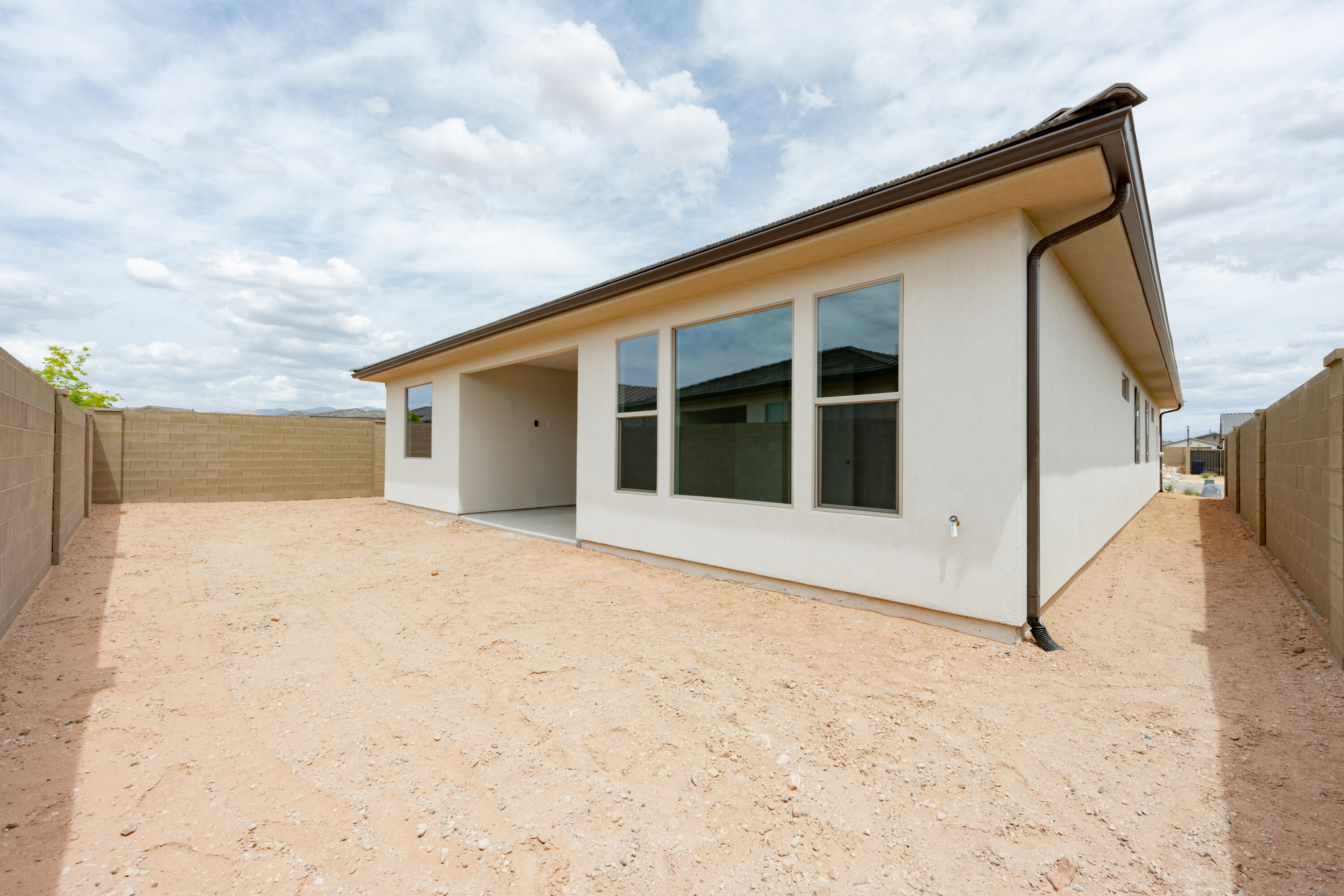 SOLIS AT CORAL CANYON - Residential