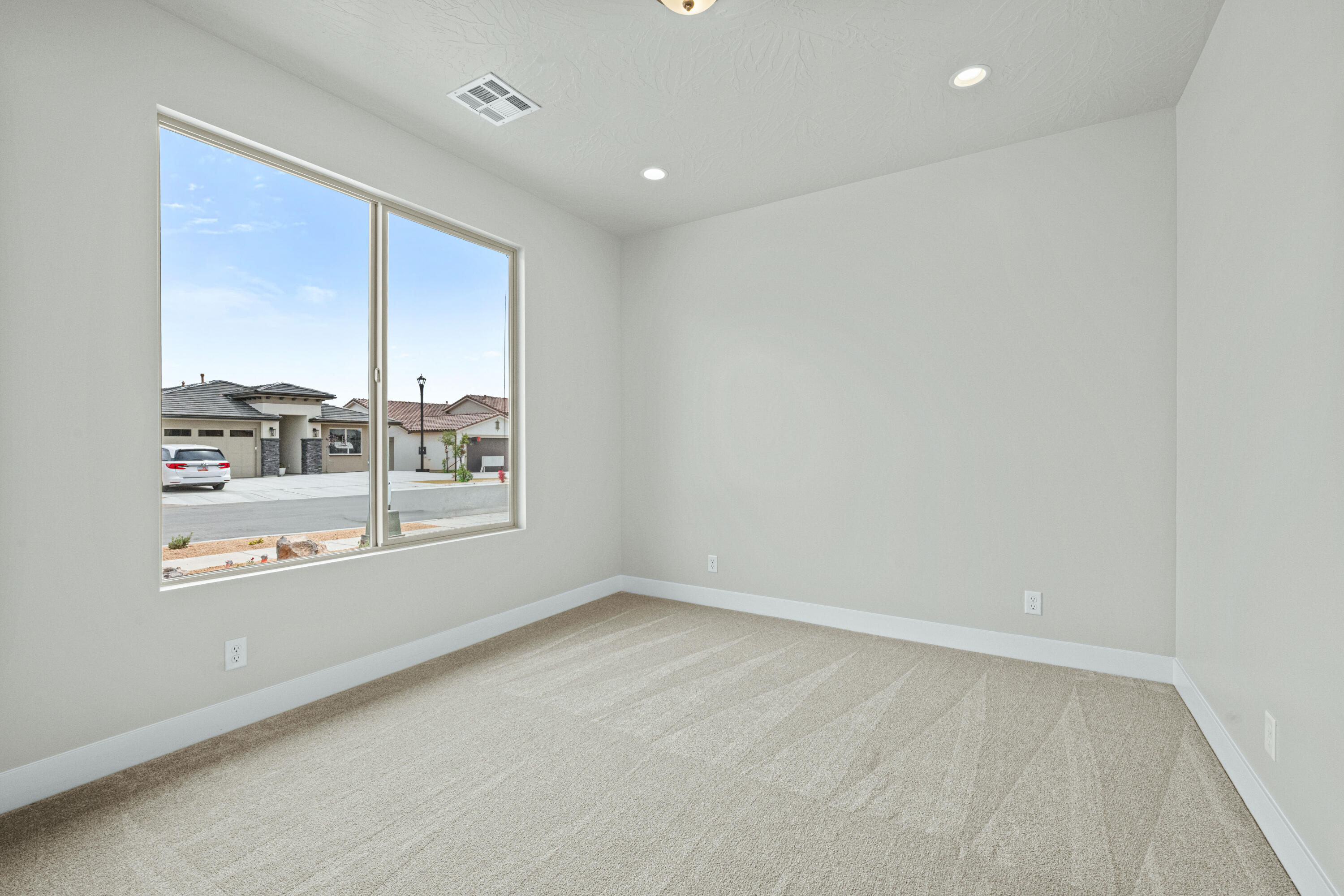 SOLIS AT CORAL CANYON - Residential