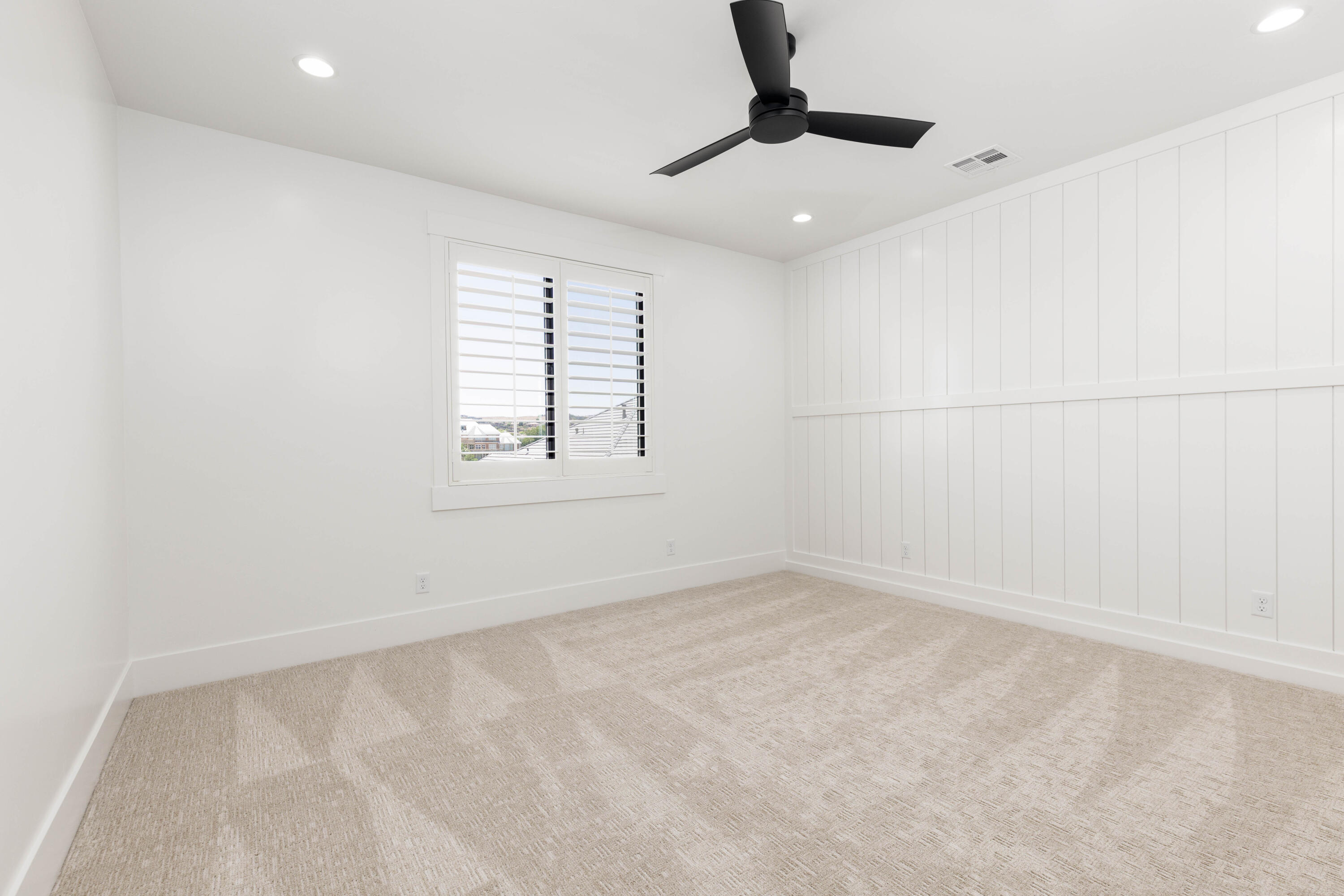 MOORLAND PARK - Residential