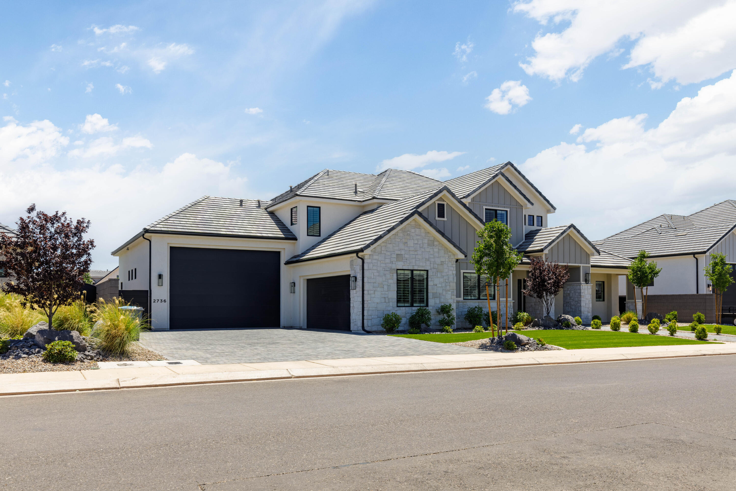 MOORLAND PARK - Residential