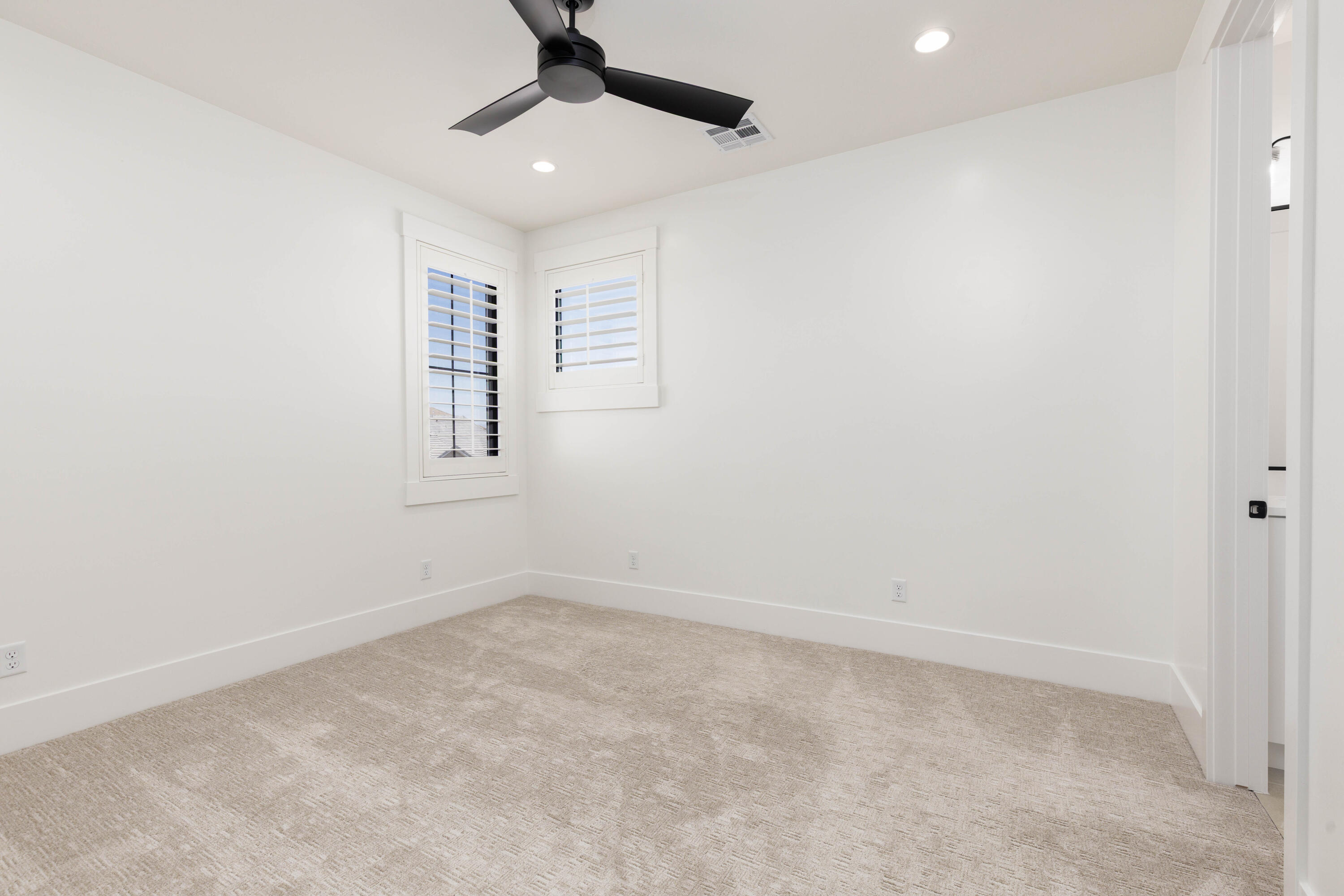 MOORLAND PARK - Residential