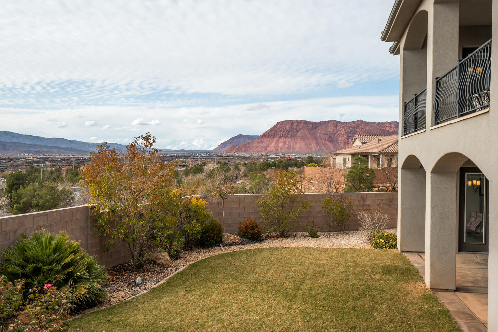 CASTLE ROCK - Residential