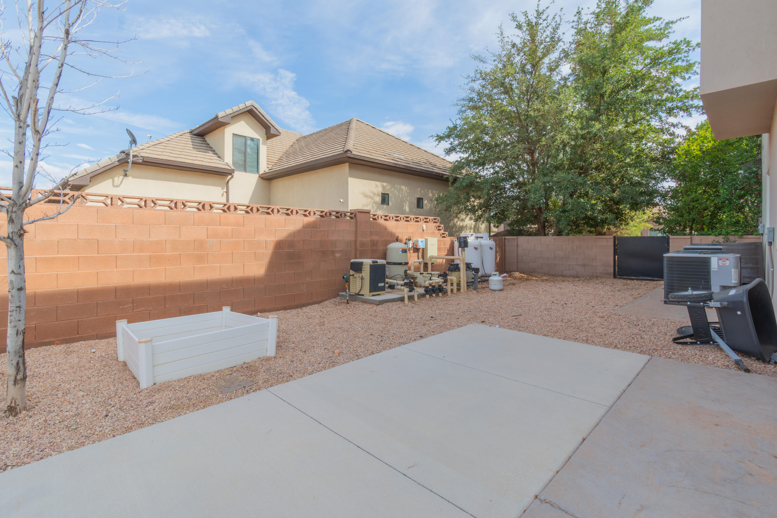 DIXIE SPRINGS - Residential